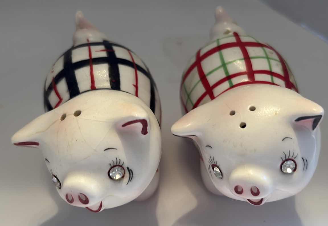 Photo 1 of (3)PCS PIG WINE AND TREAT HOLDER, AND SALT/PEPPER SHAKER