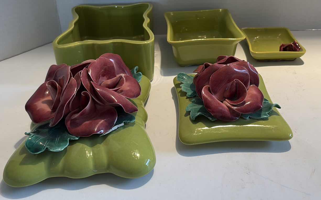 Photo 1 of (4)PCS FLOWER TRINKETS