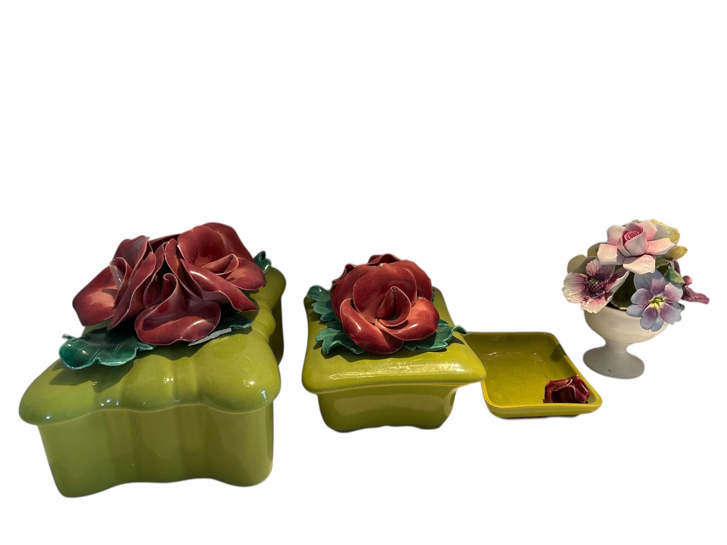 Photo 1 of (4)PCS FLOWER TRINKETS