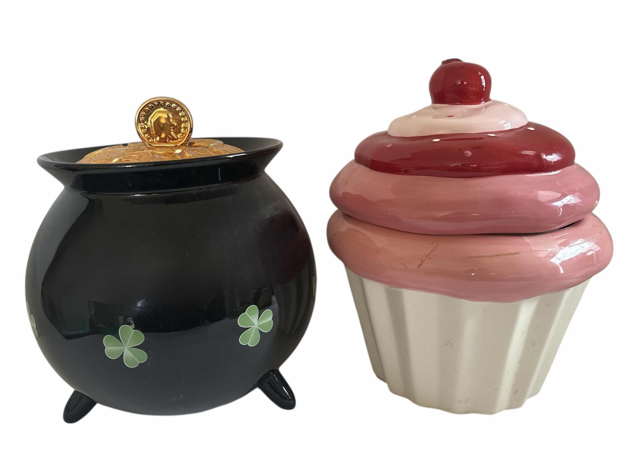 Photo 1 of (2)PCS POT OF GOLD AND CUPCAKE COOKIE JAR H9.5”