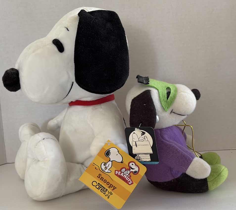 Photo 1 of (2)PCS SNOOPY PLUSH H10”