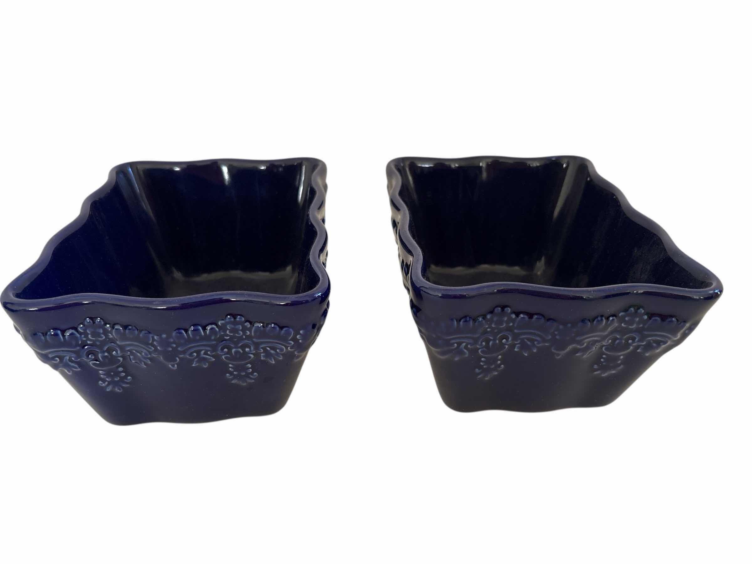 Photo 1 of (2)PCS TEMP-TATIONS COBALT LOAF PAN 6.5”X5”