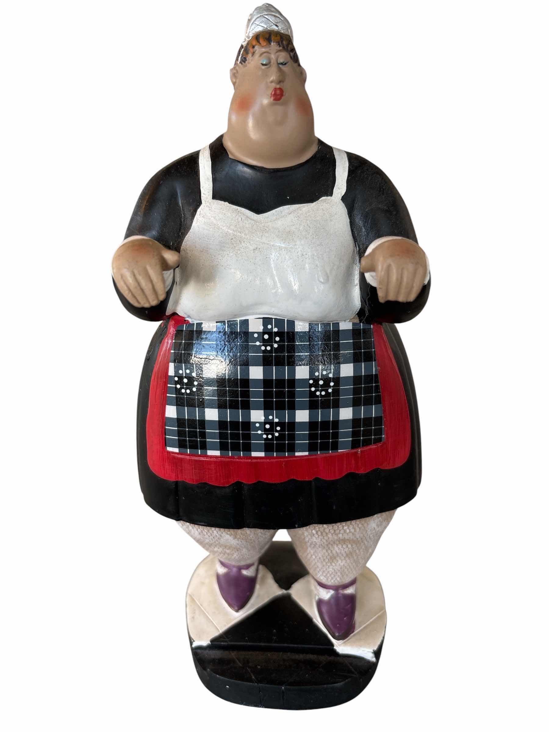 Photo 1 of (2)PCS FAT CHEF WAITRESS & WAITER H8.25”