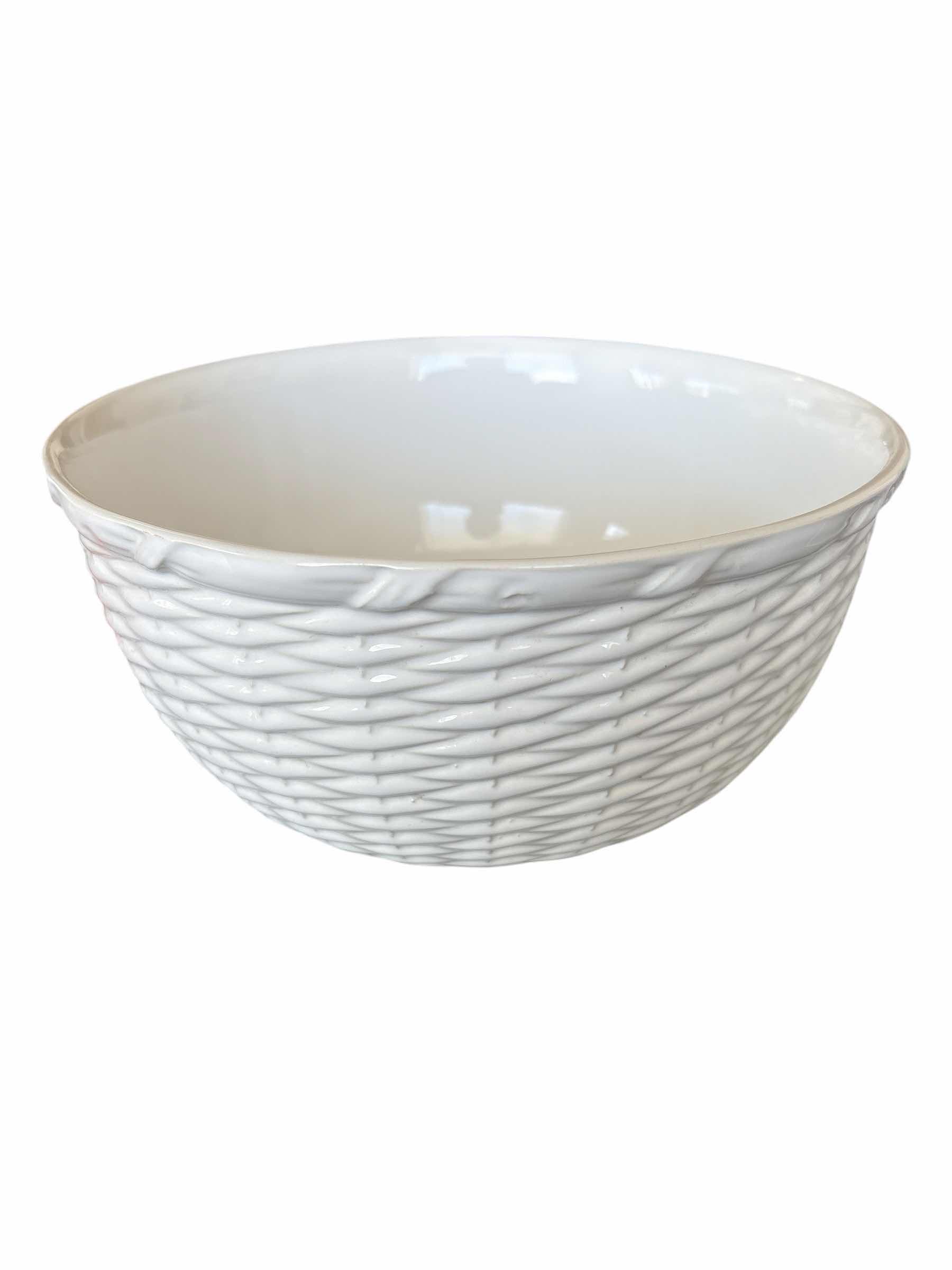 Photo 1 of (3)PCS WHITE -GRAPE LEAVES DECORATIVE BOWLS 8.5”