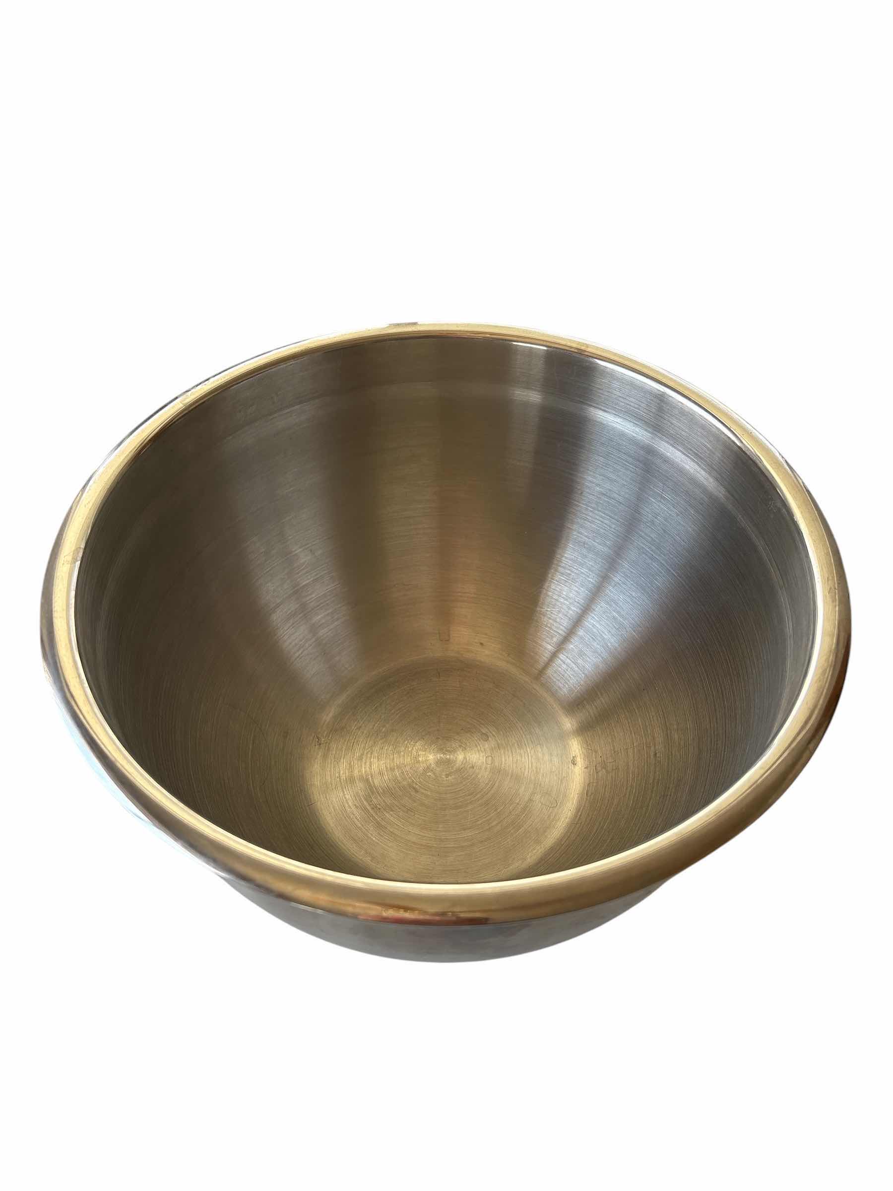 Photo 1 of (2)PCS STAINLESS STEEL MIXING BOWLS