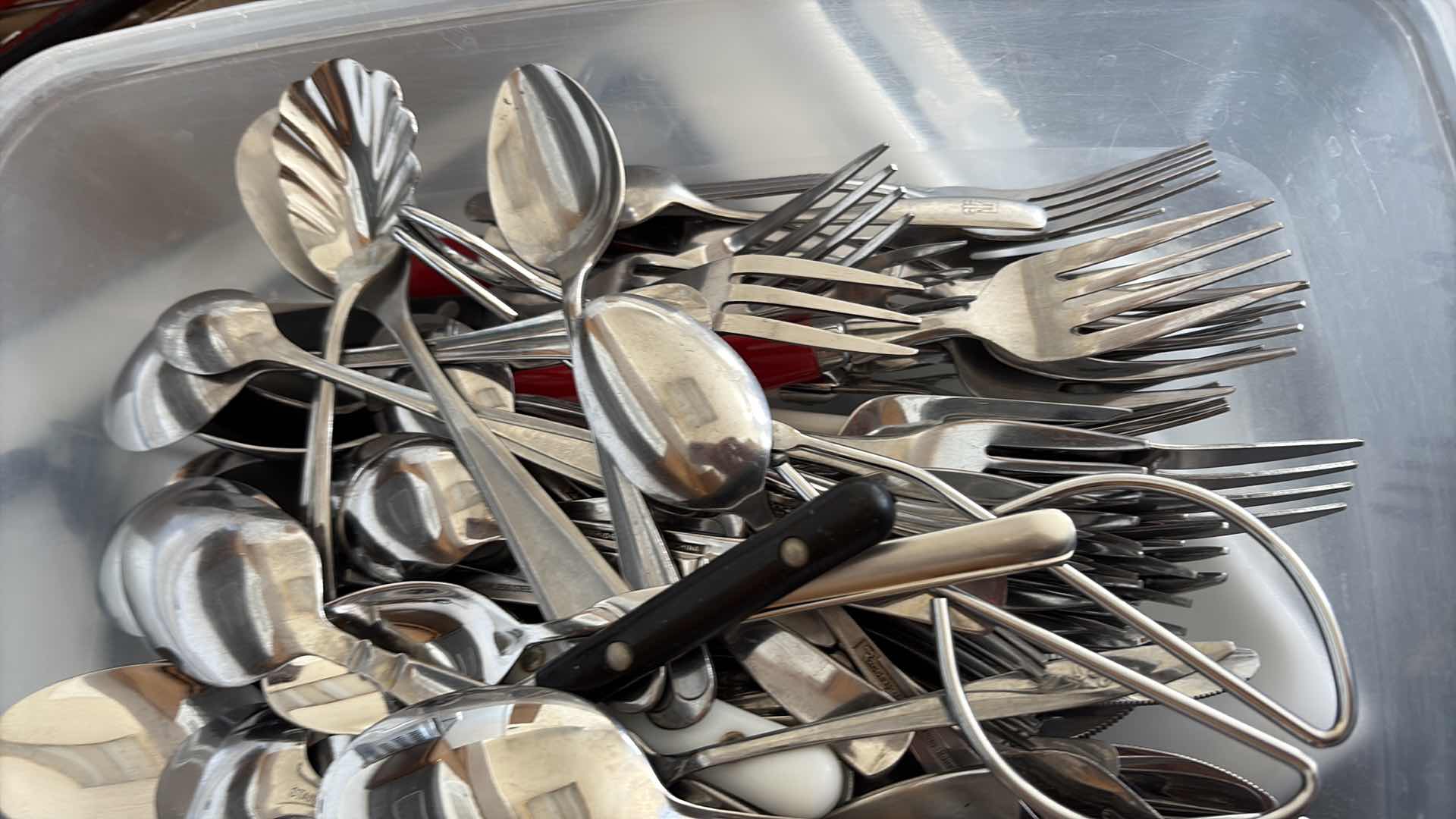 Photo 1 of CONTAINER OF UTENSILS