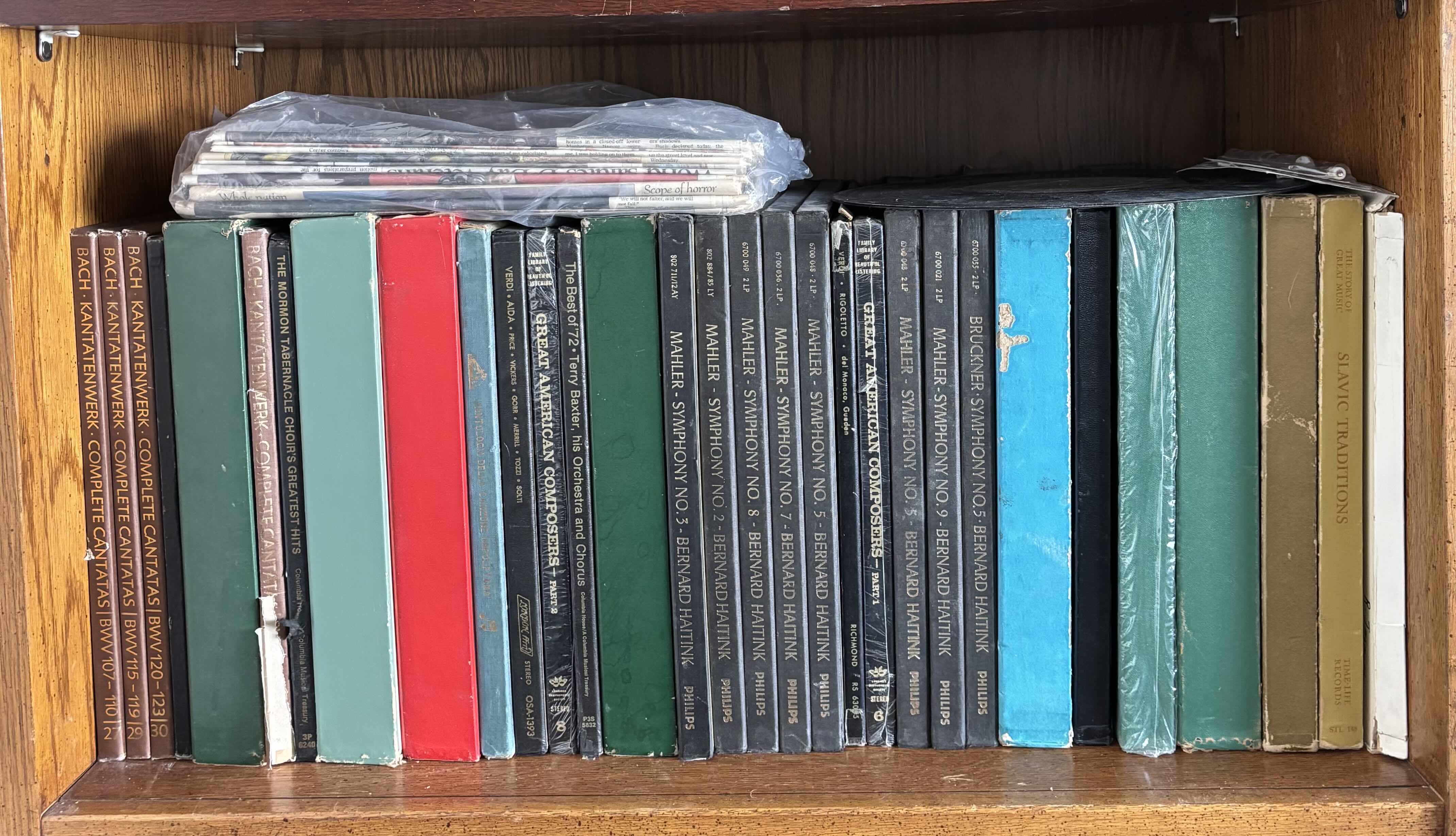 Photo 1 of CONTENTS OF SHELF: COLLECTION OF VINTAGE VINYL RECORDS - MAHLER SYMPHONY RECORDINGS