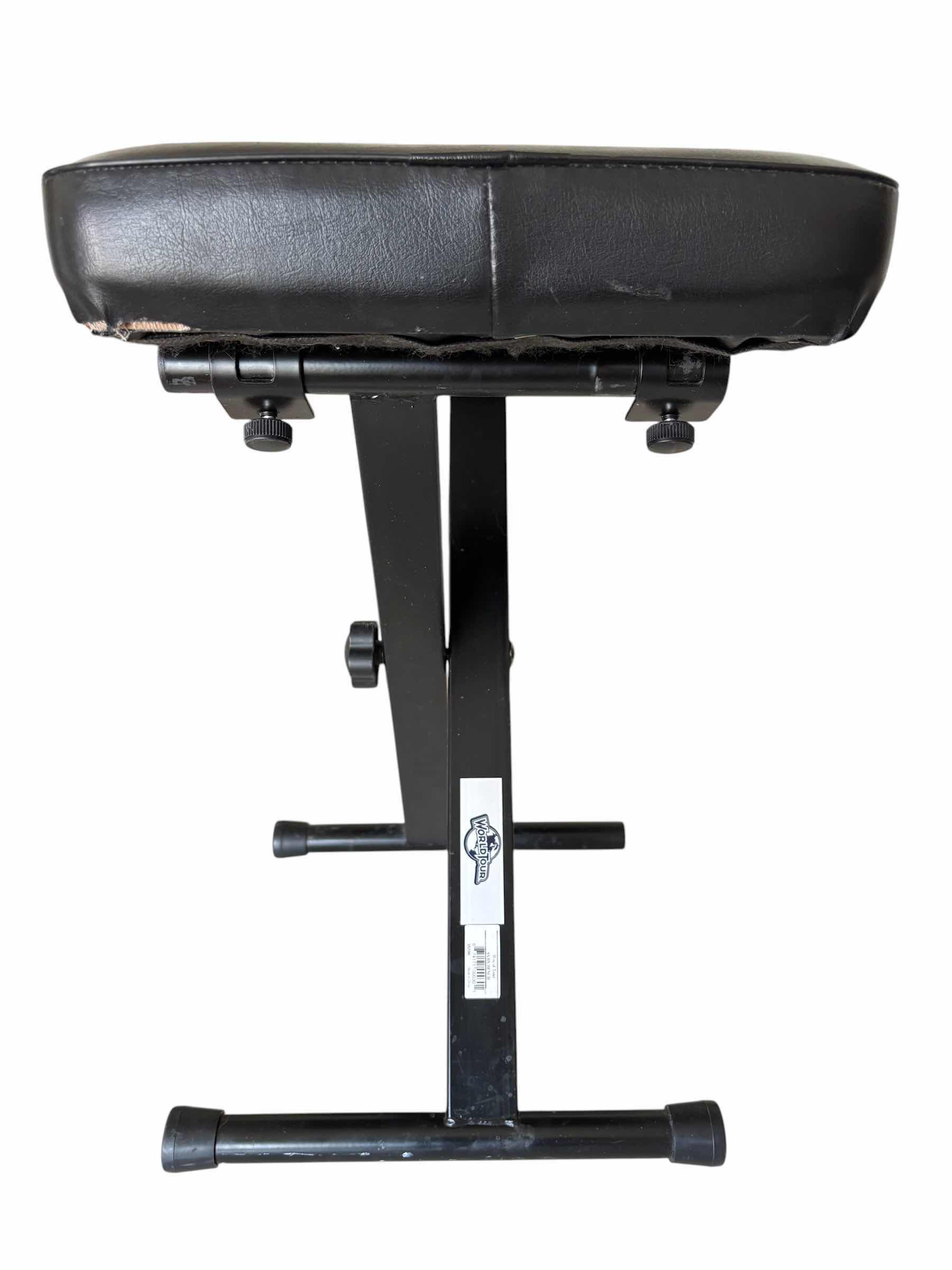 Photo 1 of WORLD TOUR DELUXE KEYBOARD BENCH