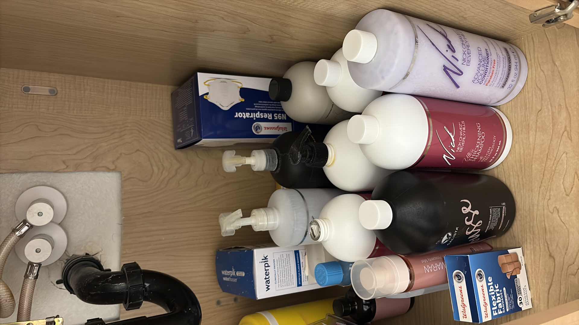 Photo 1 of CONTENTS OF PRIMARY BATHROOM CABINET