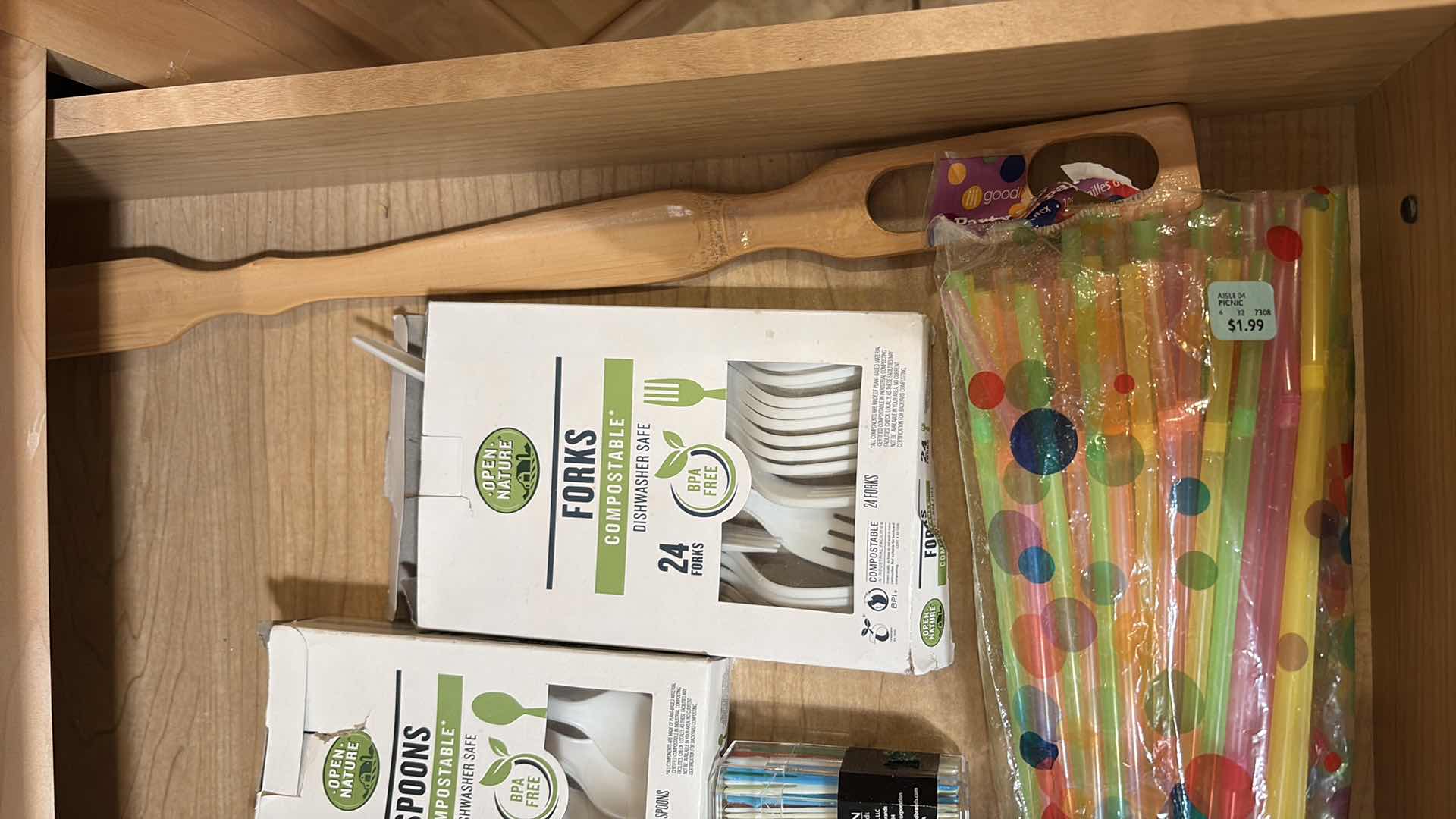 Photo 1 of CONTENTS OF KITCHEN DRAWERS