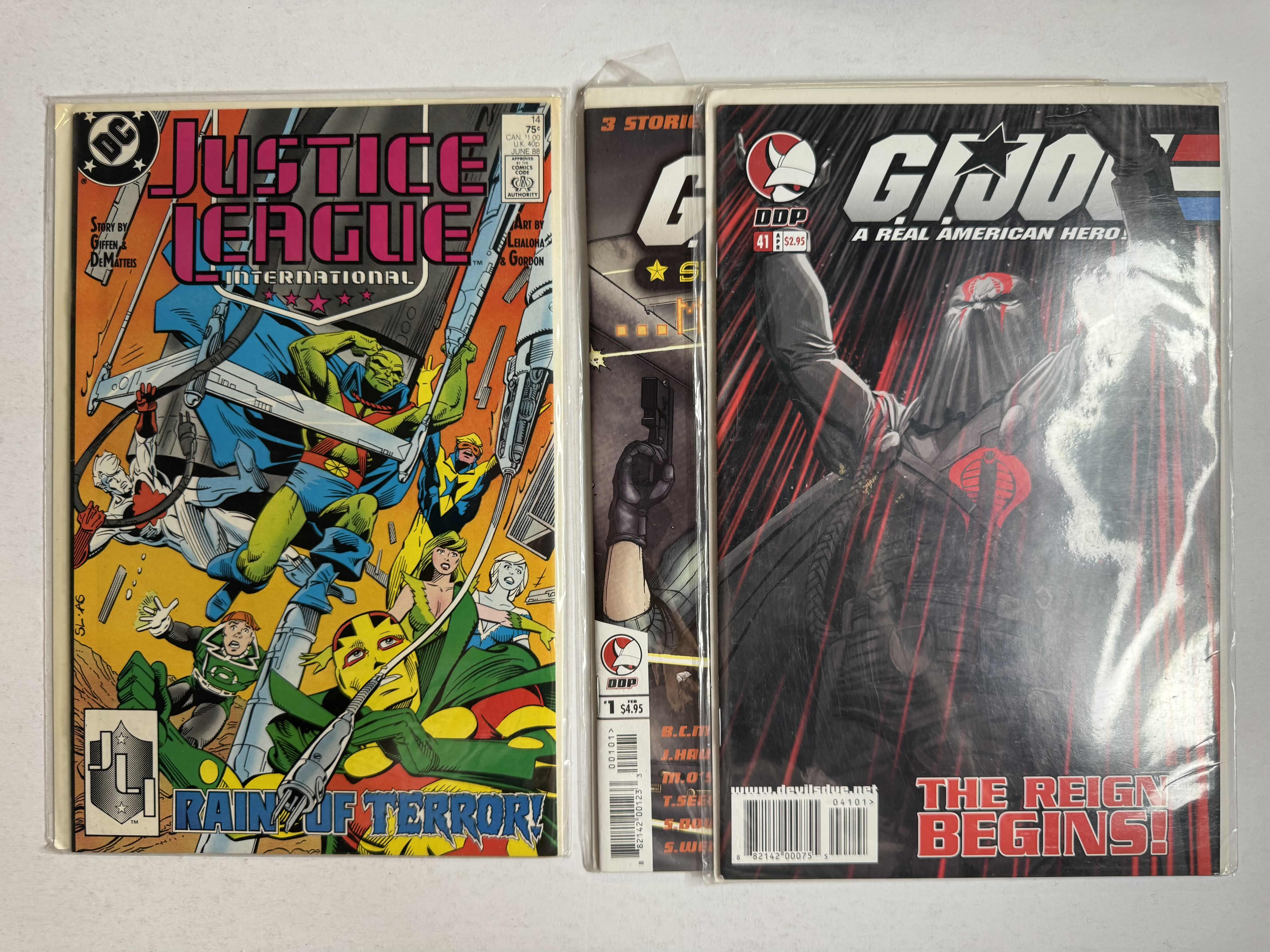 Photo 1 of 6- VINTAGE ASSORTED COMIC BOOKS
