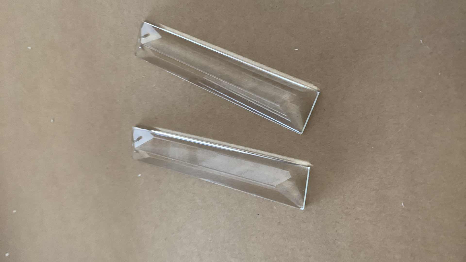 Photo 1 of GOLD TONE LIGHTING CHANDELIER MODEL OS855A-600