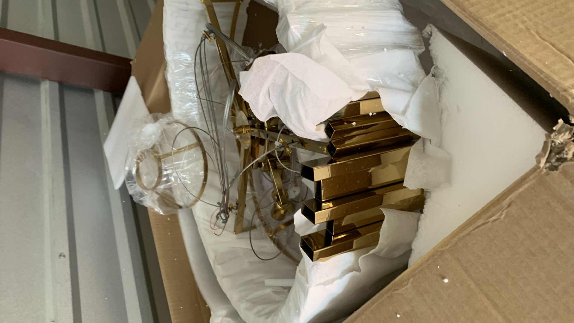 Photo 1 of GOLD TONE LIGHTING CHANDELIER MODEL OS855A-600