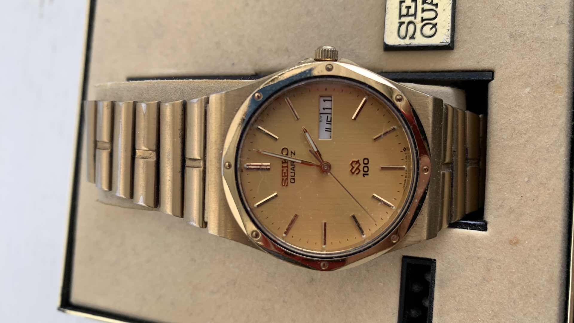 Photo 1 of VINTAGE SEIKO MENS WATCH-IN ORIGINAL BOX