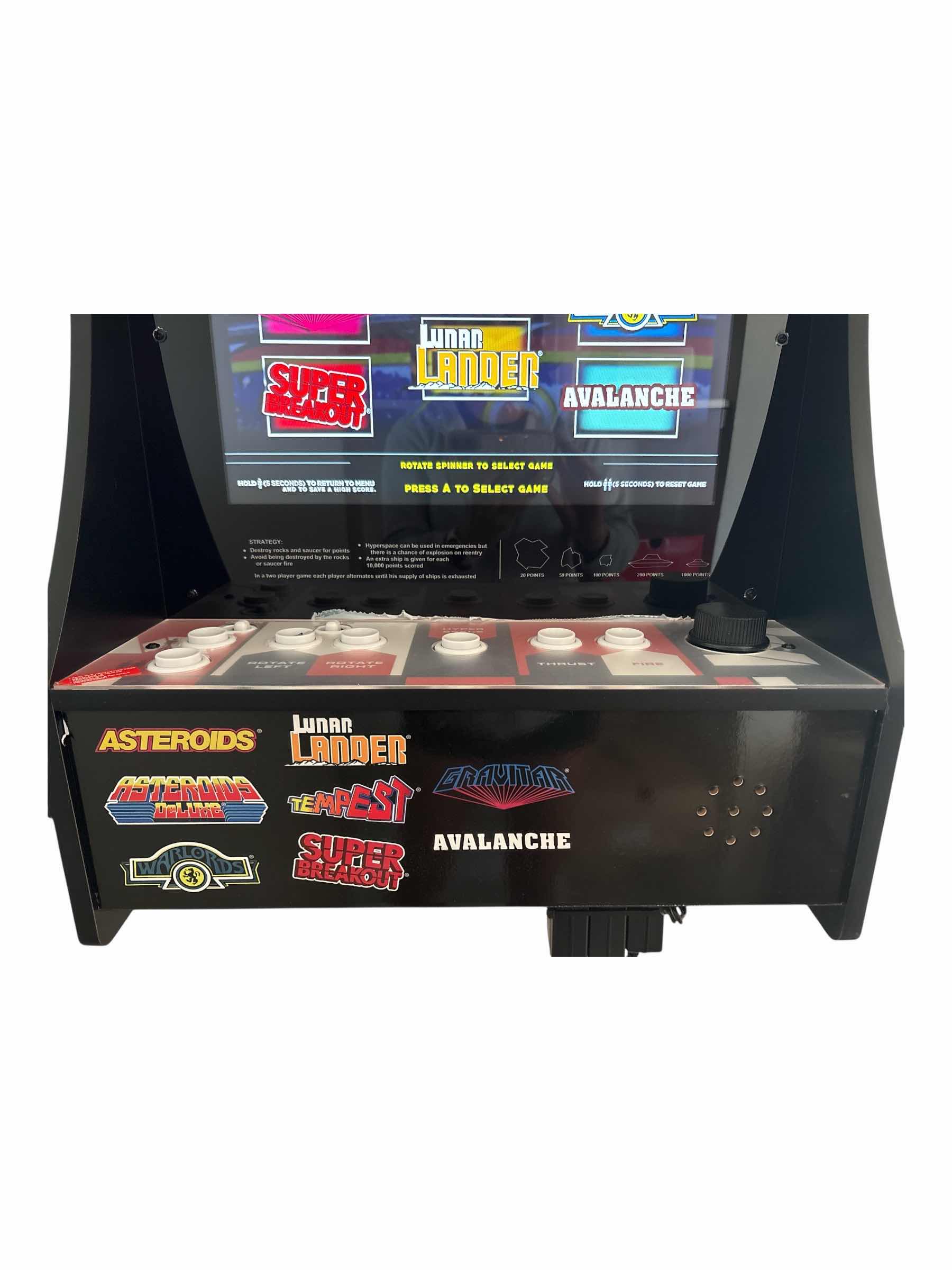 Photo 1 of ARCADE 1 ASTEROIDS GAMING WALL MACHINE