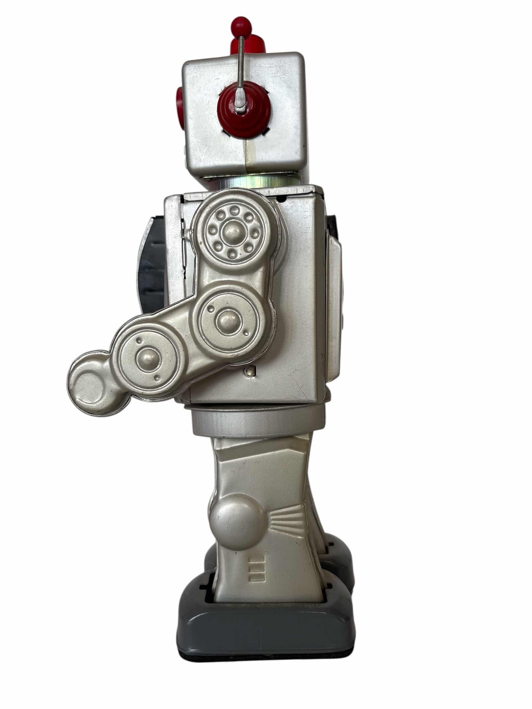 Photo 1 of VINTAGE HORIKAWA TOY SPACE WALKMAN