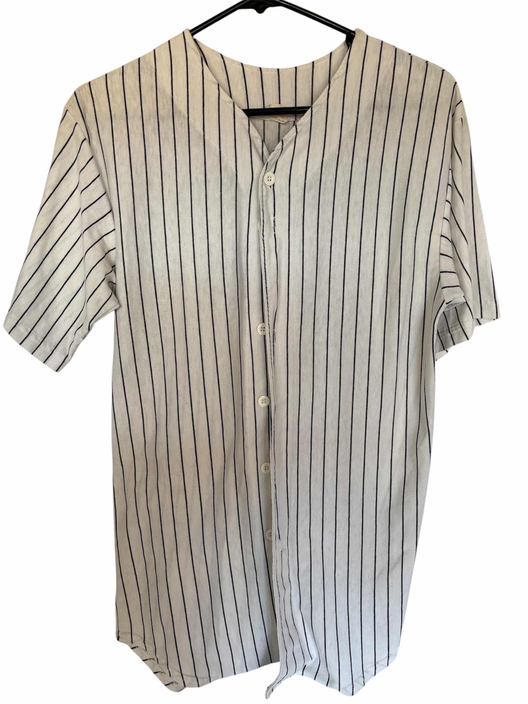 Photo 1 of “SLAMMERS” JERSEYS SIZE M (2)