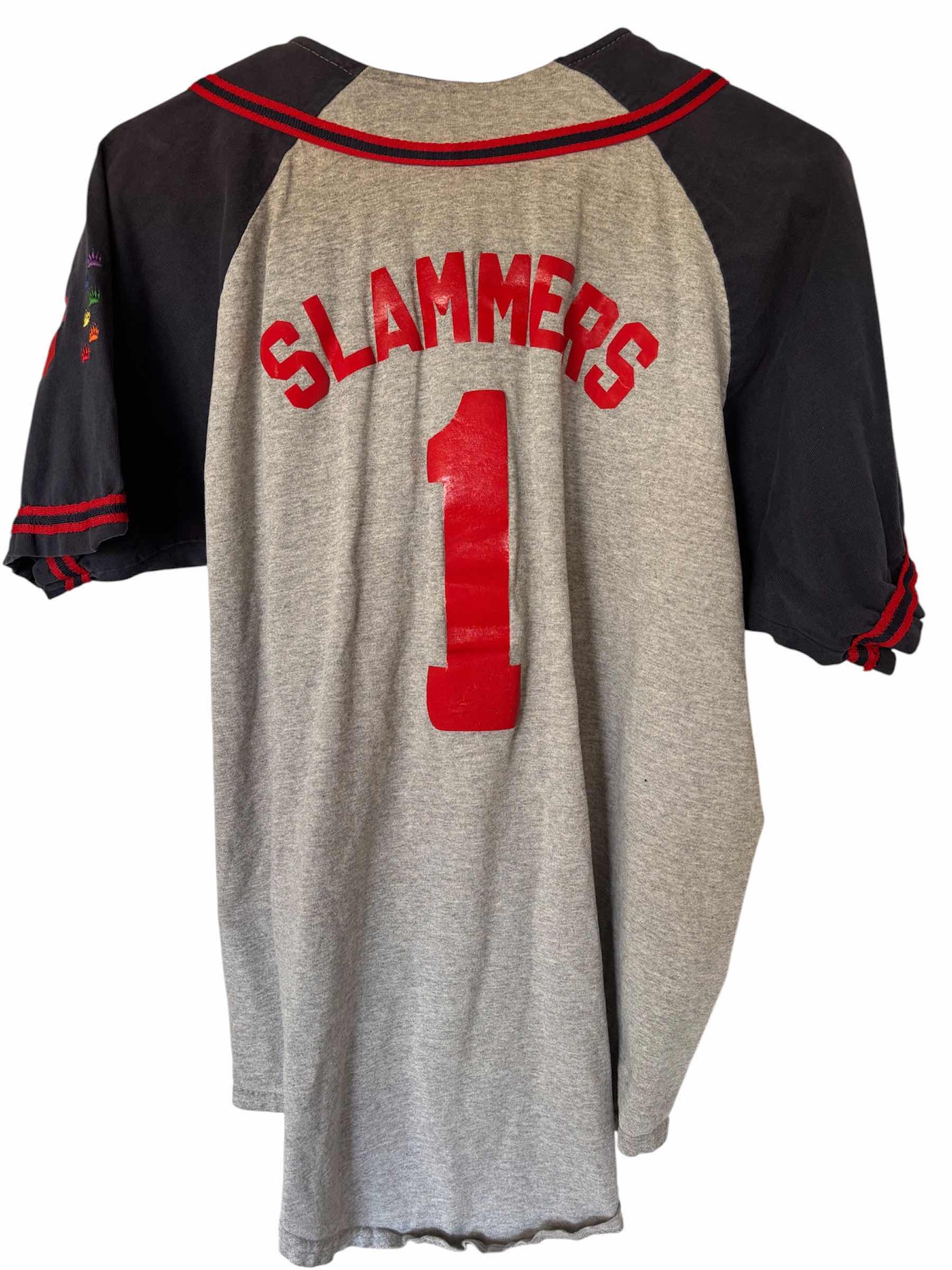 Photo 1 of “SLAMMERS” JERSEYS SIZE M (2)