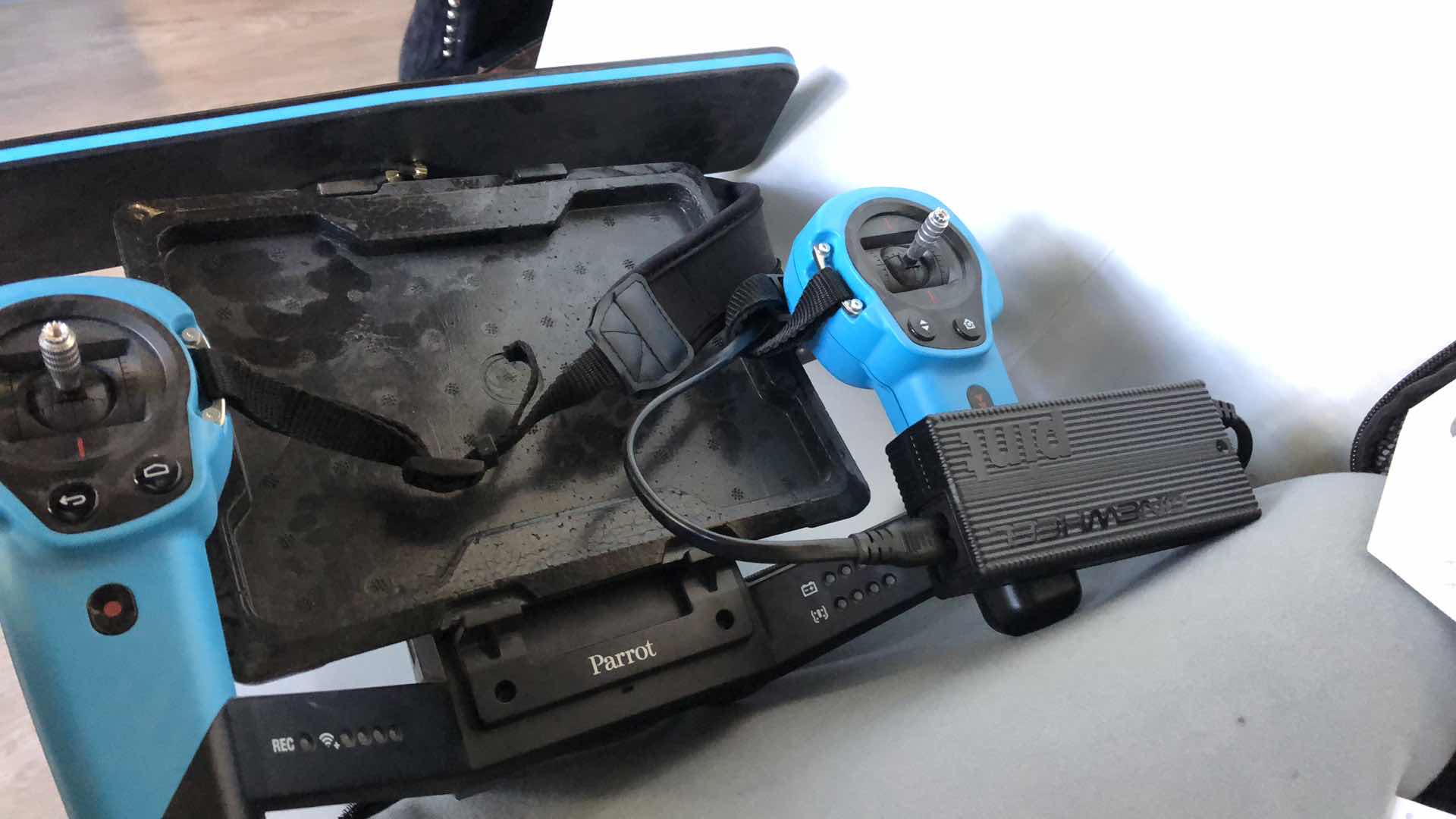 Photo 1 of BEBOP DRONE W CASE BY PARROT