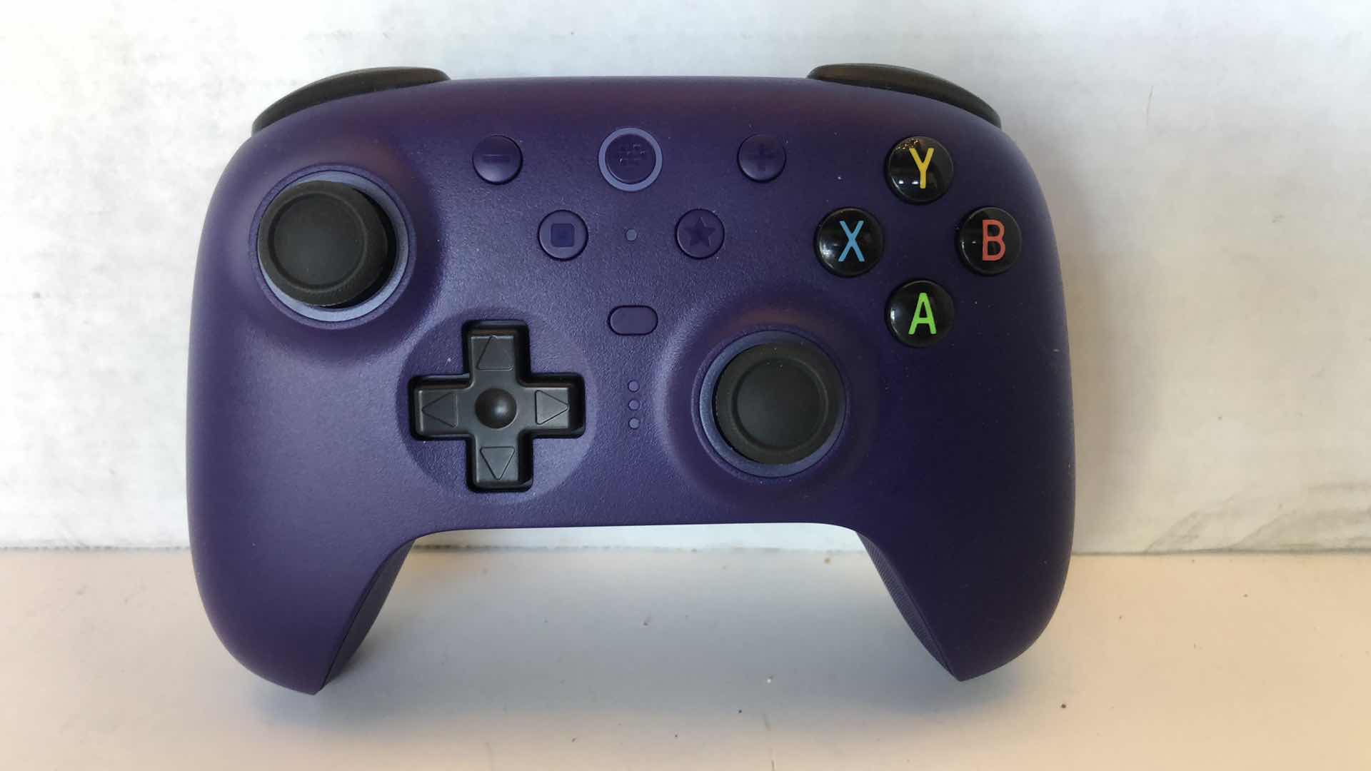 Photo 1 of 8BITDO WIRELESS CONTROLLER FOR WINDOWS