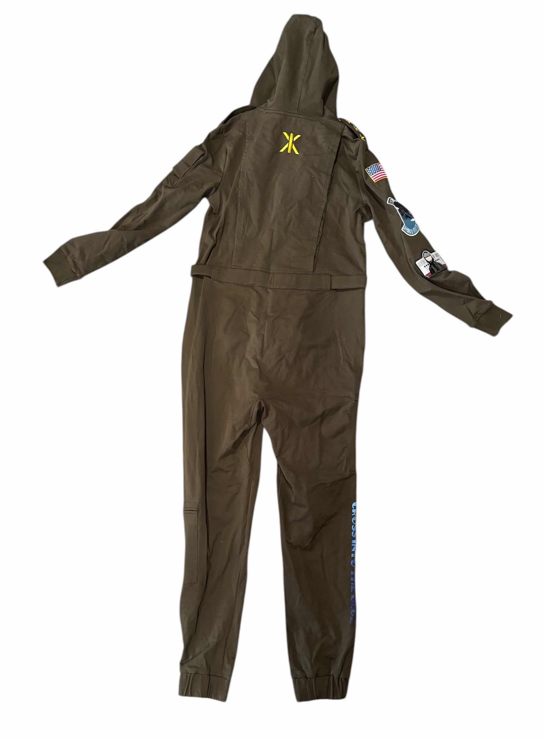 Photo 1 of AVIATOR ONESIE BY ONEPIECE SIZE S