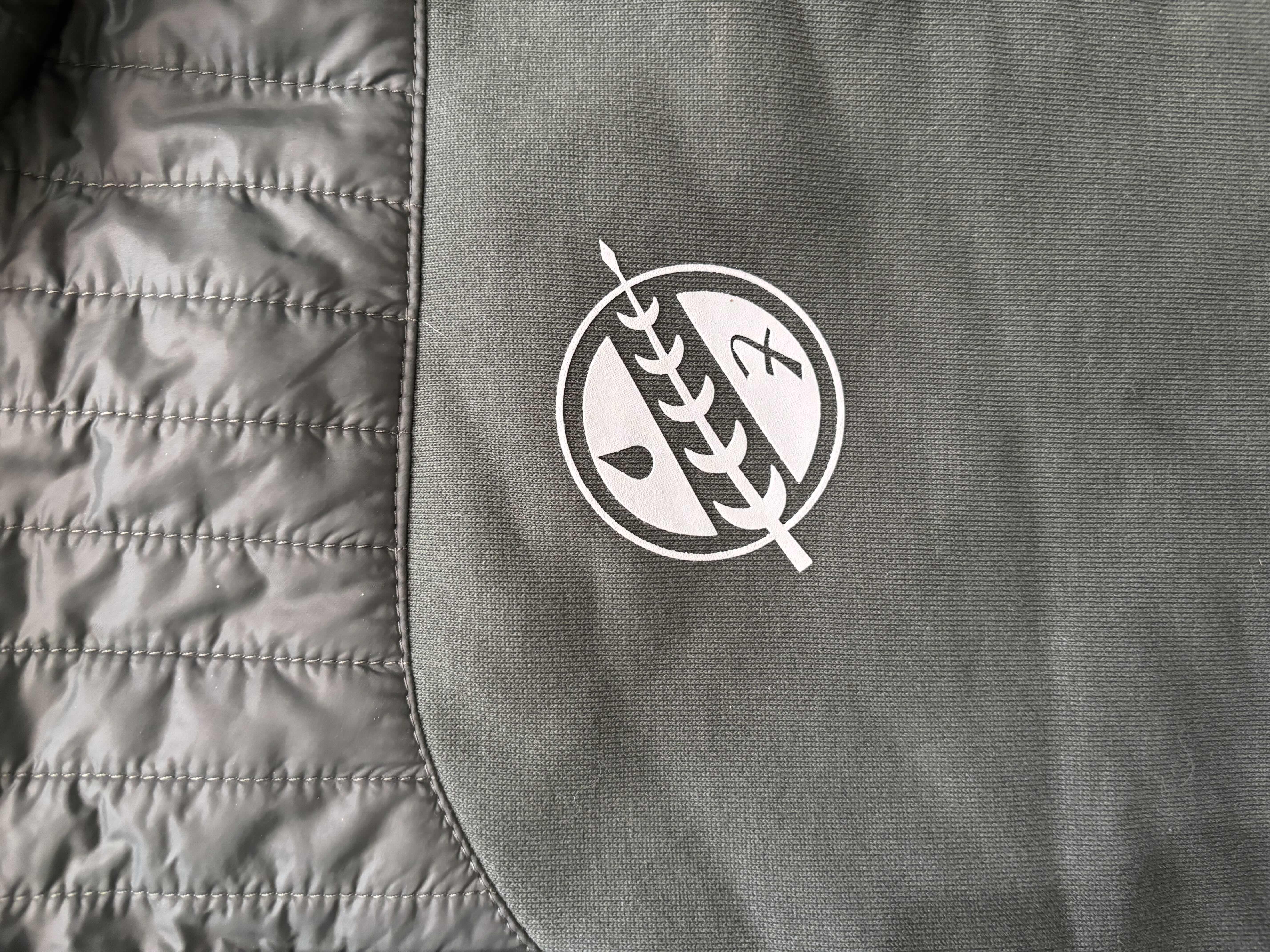 Photo 1 of COLUMBIA SPORTSWEAR STAR WARS BOBA FETT COLLECTION HOODIE SIZE S