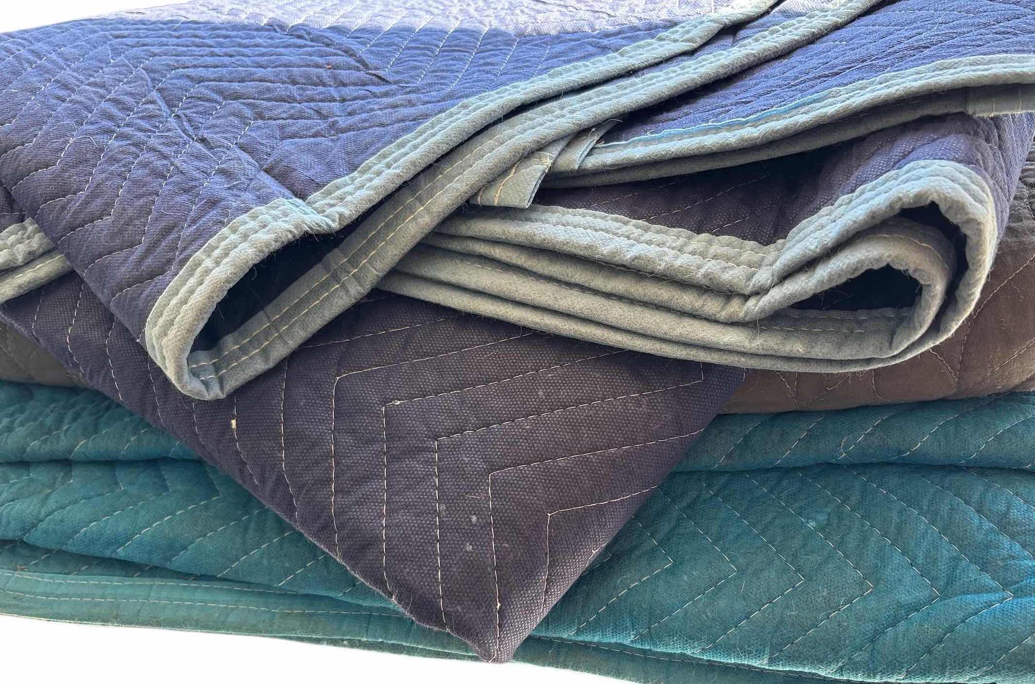 Photo 1 of (3)PCS MOVING BLANKETS