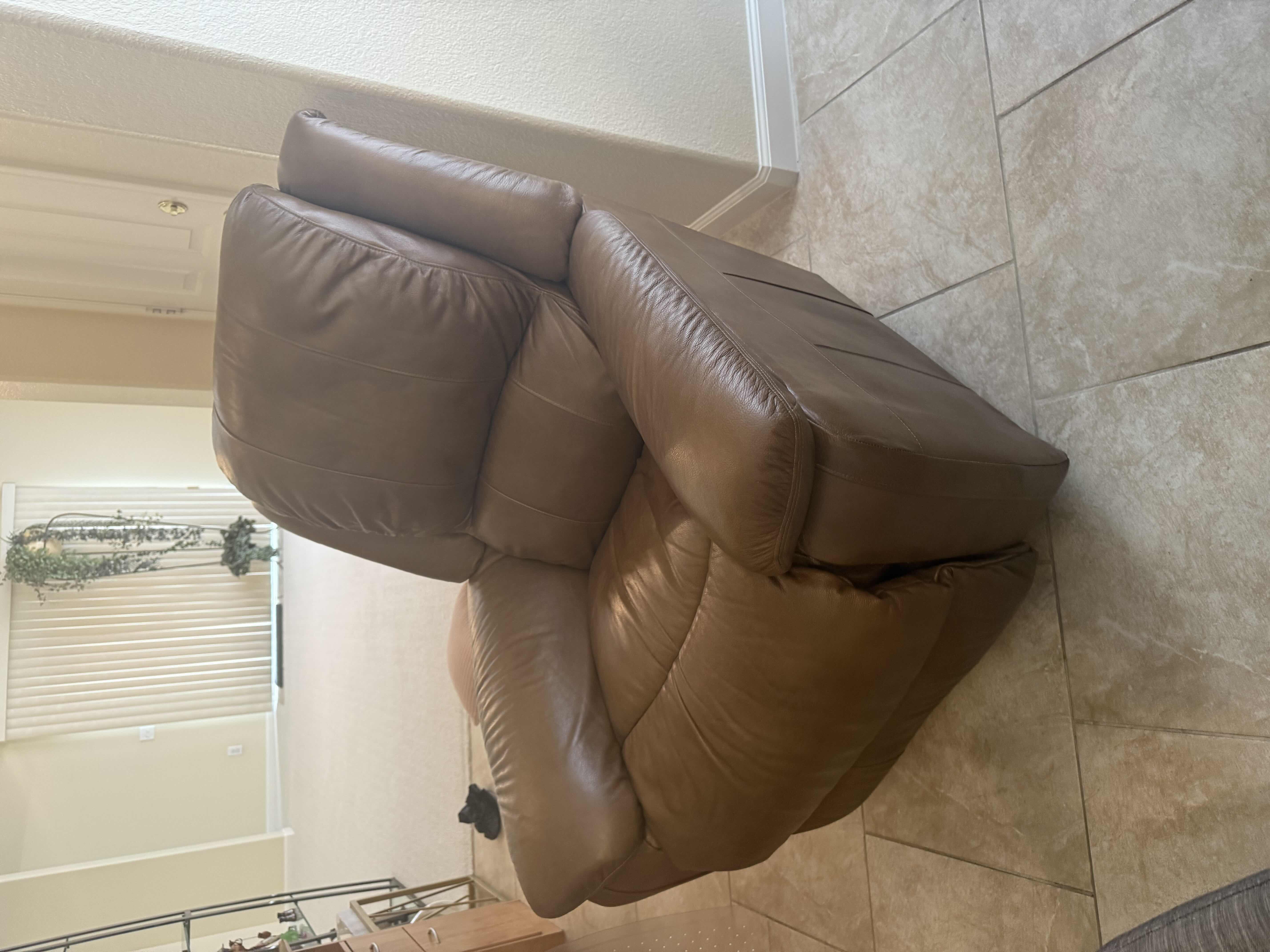 Photo 1 of LAZ BOY BROWN LEATHER RECLINER