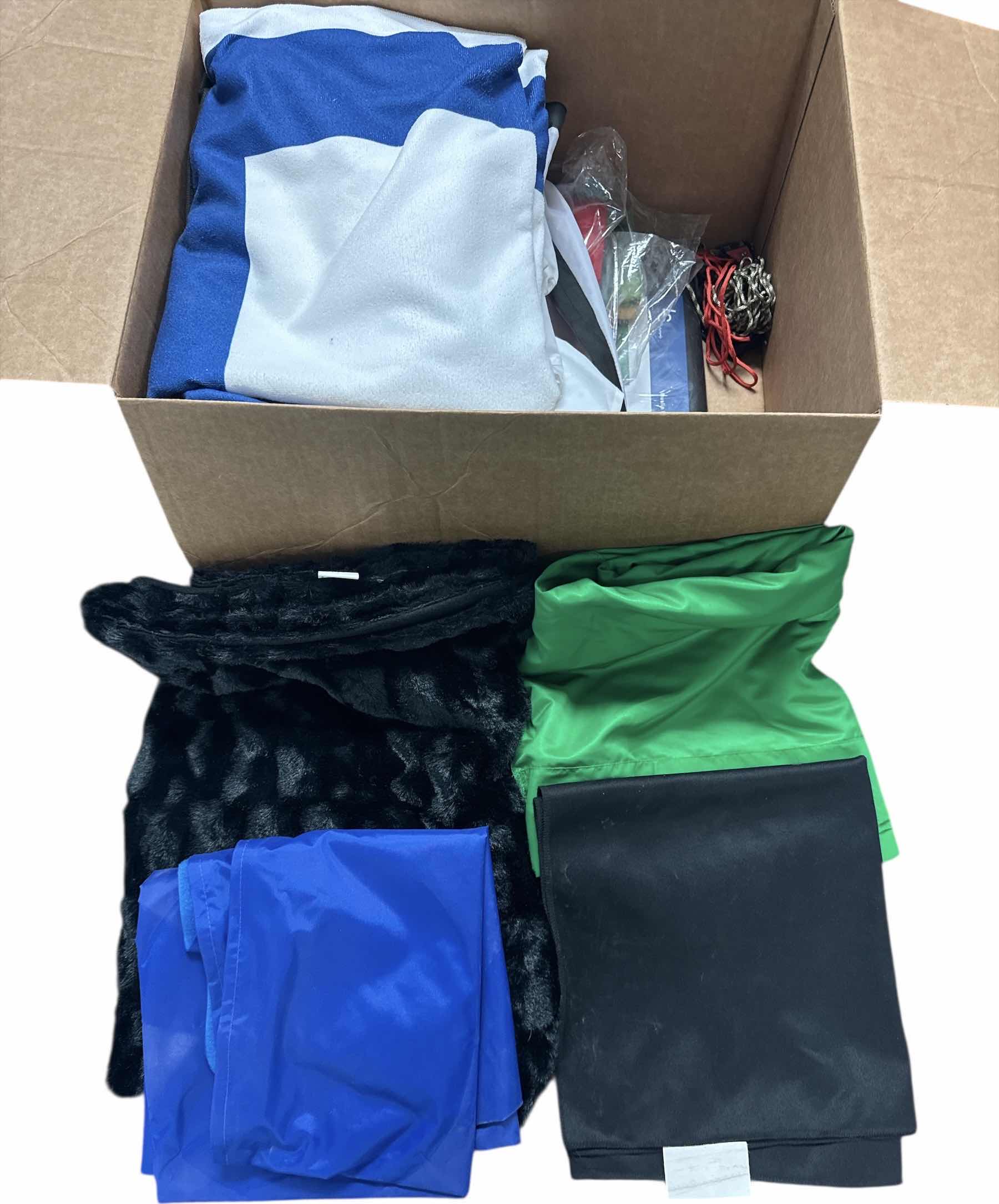 Photo 1 of BOX OF ASSORTED BACKDROP SCREENS FOR PHOTOGRAPHY 
BOX SIZE 
22” X 17” X H12”