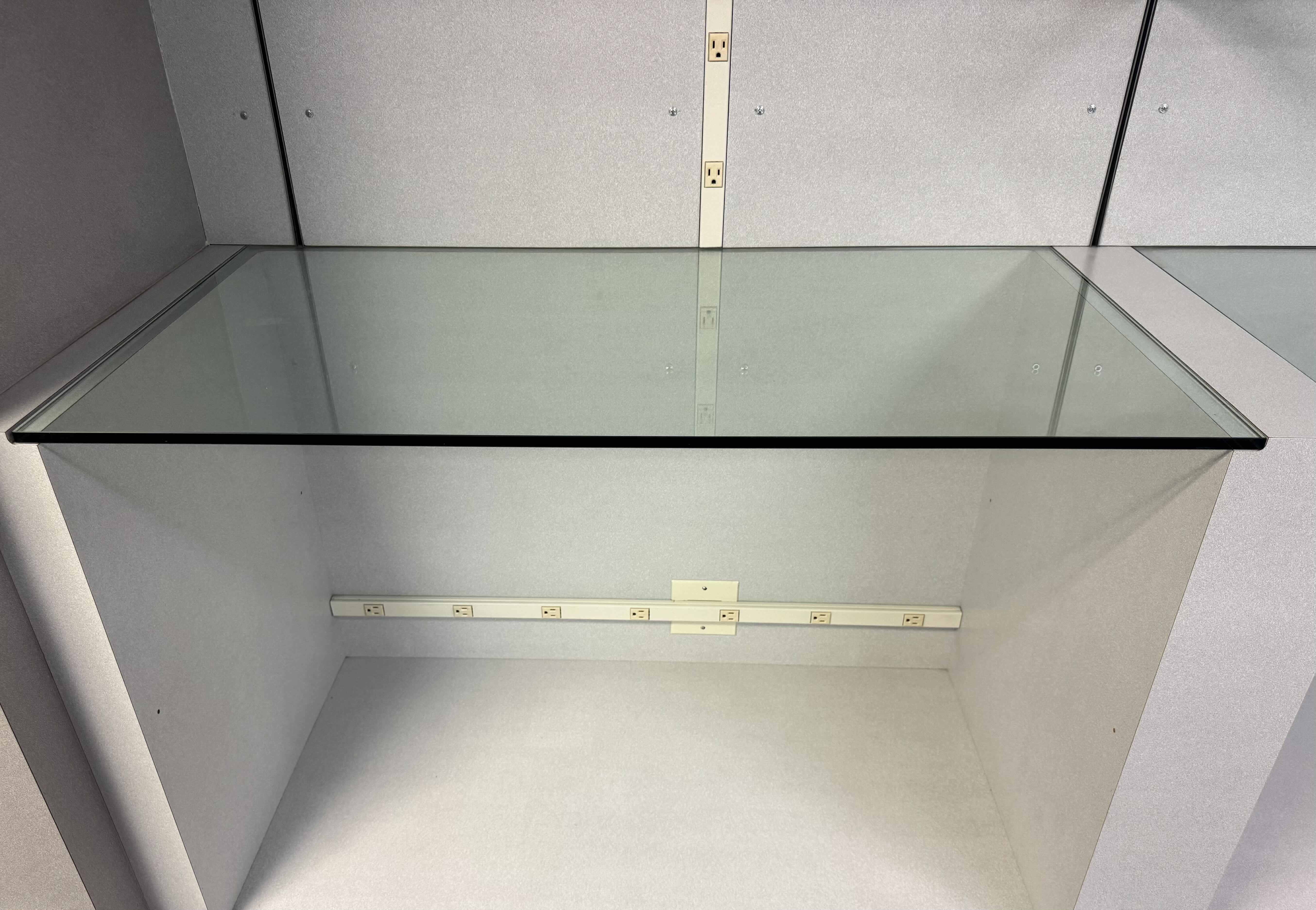 Photo 1 of 2- GLASS DISPLAY GLASS ONLY
44” X 23.5” X H0.5”