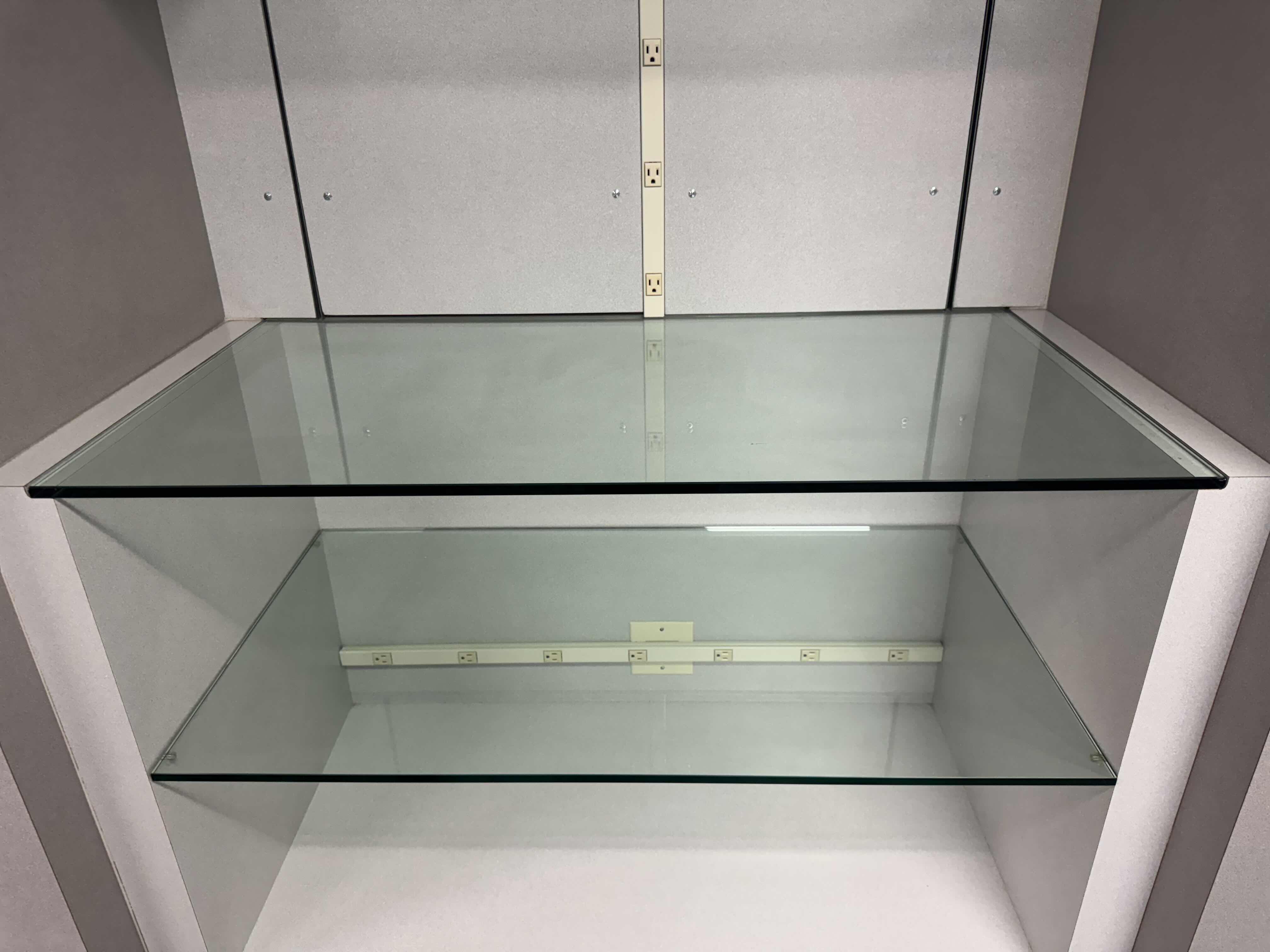 Photo 1 of 2- GLASS DISPLAY GLASS ONLY
44” X 23.5” X H0.5”