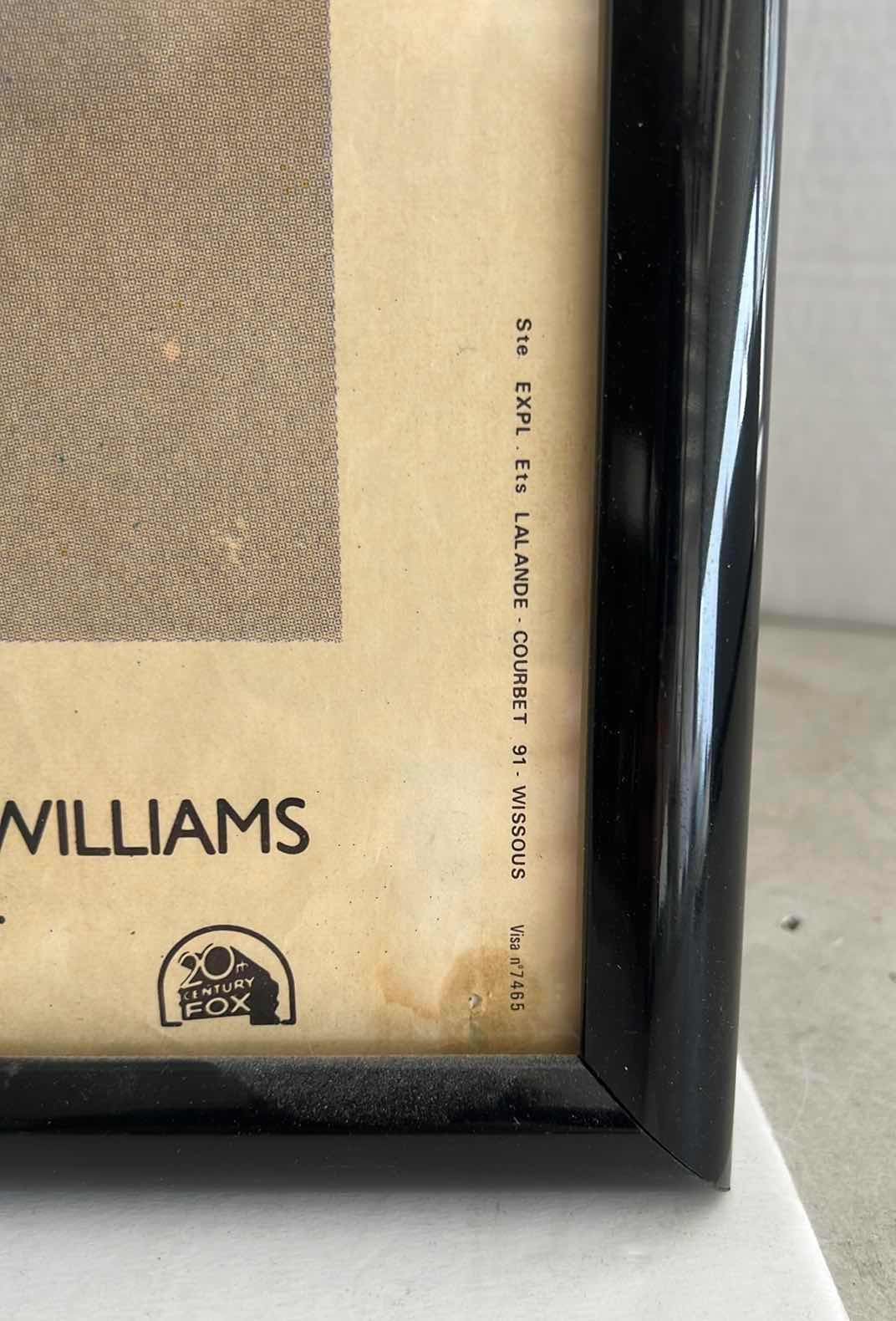 Photo 1 of STAR WARS - GEORGE LUCAS / FORD / FISHER - RARE ORIGINAL FRENCH MOVIE POSTER