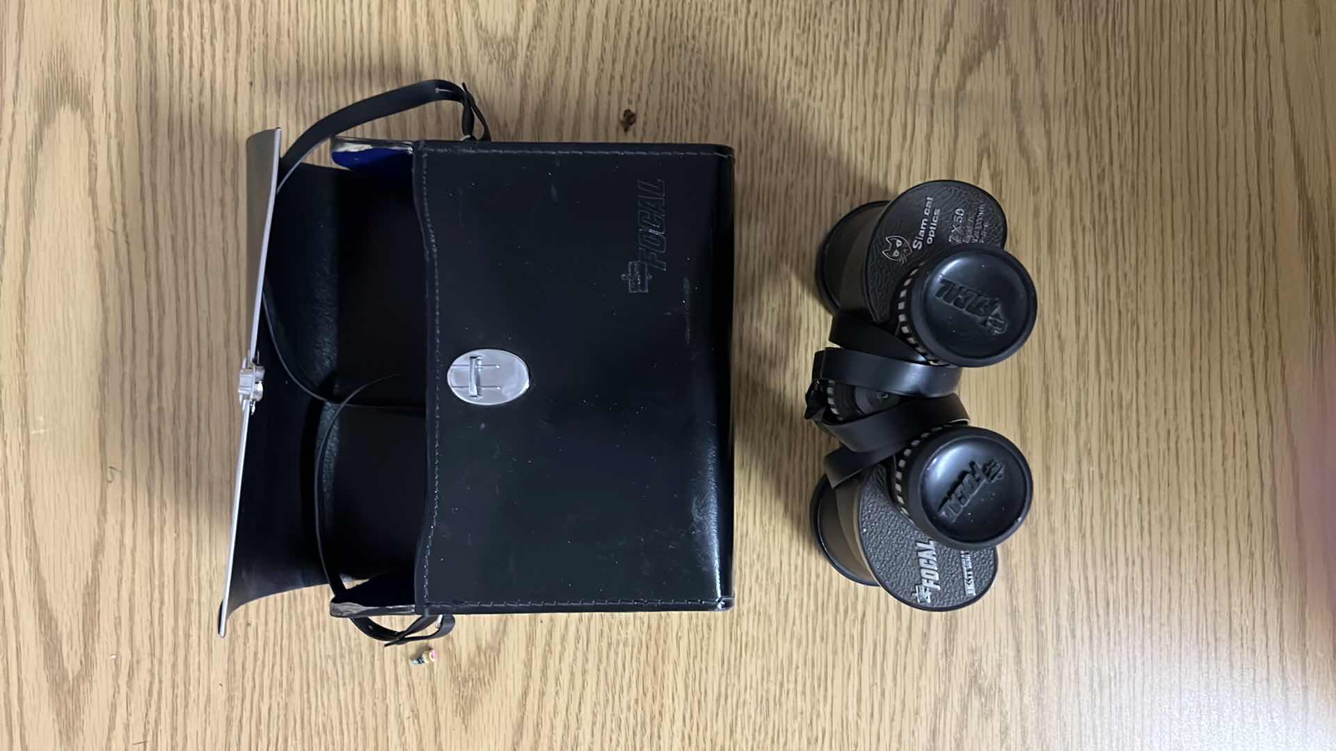 Photo 1 of FOCAL BINOCULARS WITH SIAM CAT OPTICS 7 X 50, FIELD 8, 420FT X 1000 YARDS