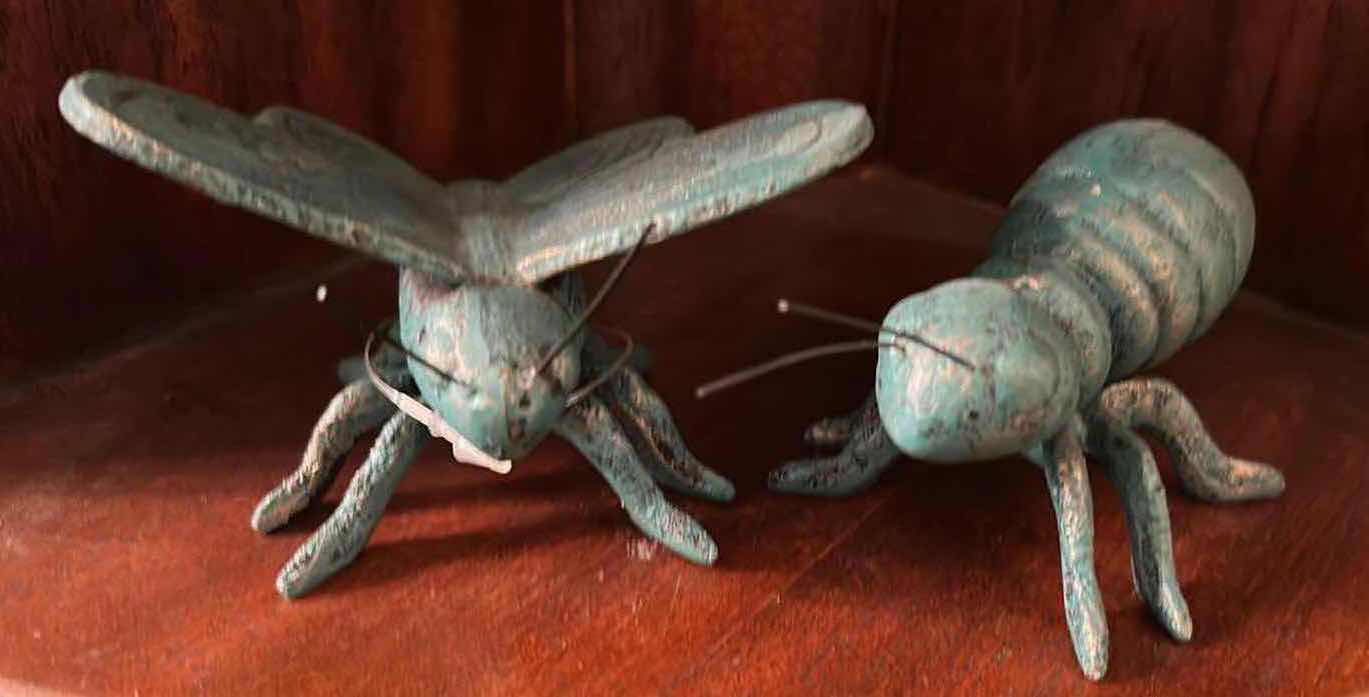 Photo 1 of 4- CAST IRON BUTTERFLY ANTS