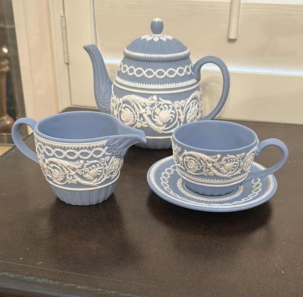 Photo 1 of BLUE WEDGEWOOD ARABESQUE 250 ANNIVERSARY TEA SET