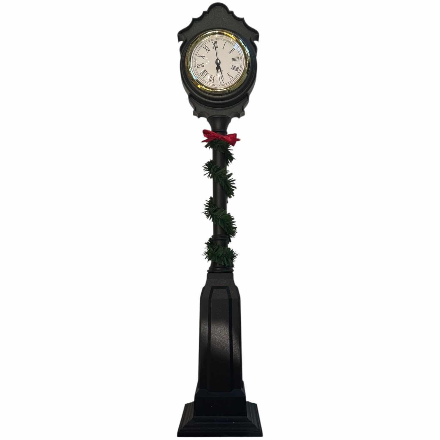 Photo 1 of 3- BLACK ANALOG CLOCK CHRISTMAS STAR RUSTIC WOODEN STAND CHRISTMAS TREE DECORATION H10”