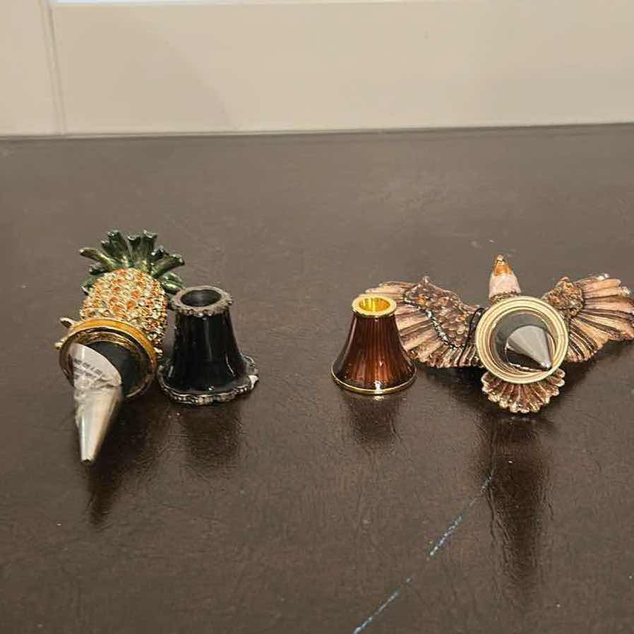 Photo 1 of 2- ORNATE BOTTLE STOPPER PINEAPPLE EAGLE