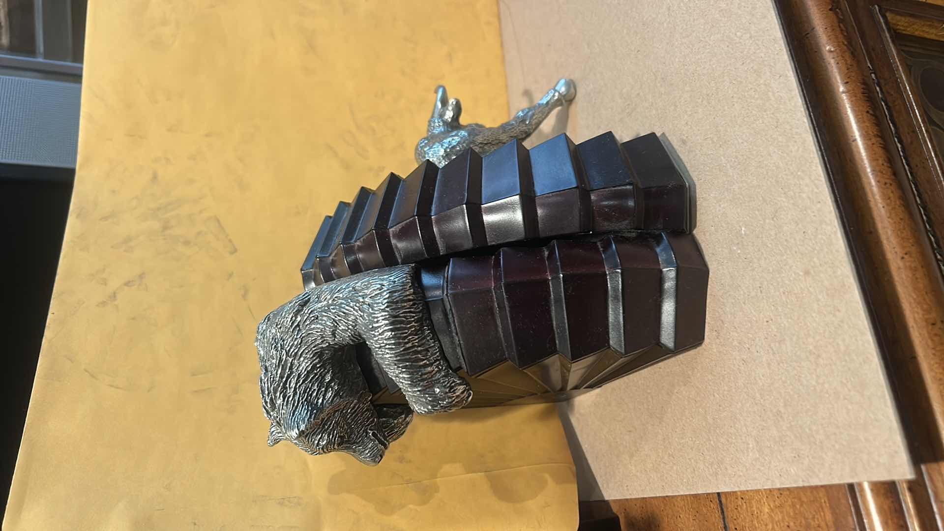 Photo 1 of BEAR AND BULL STOCK MARKET BOOKENDS H6.5”