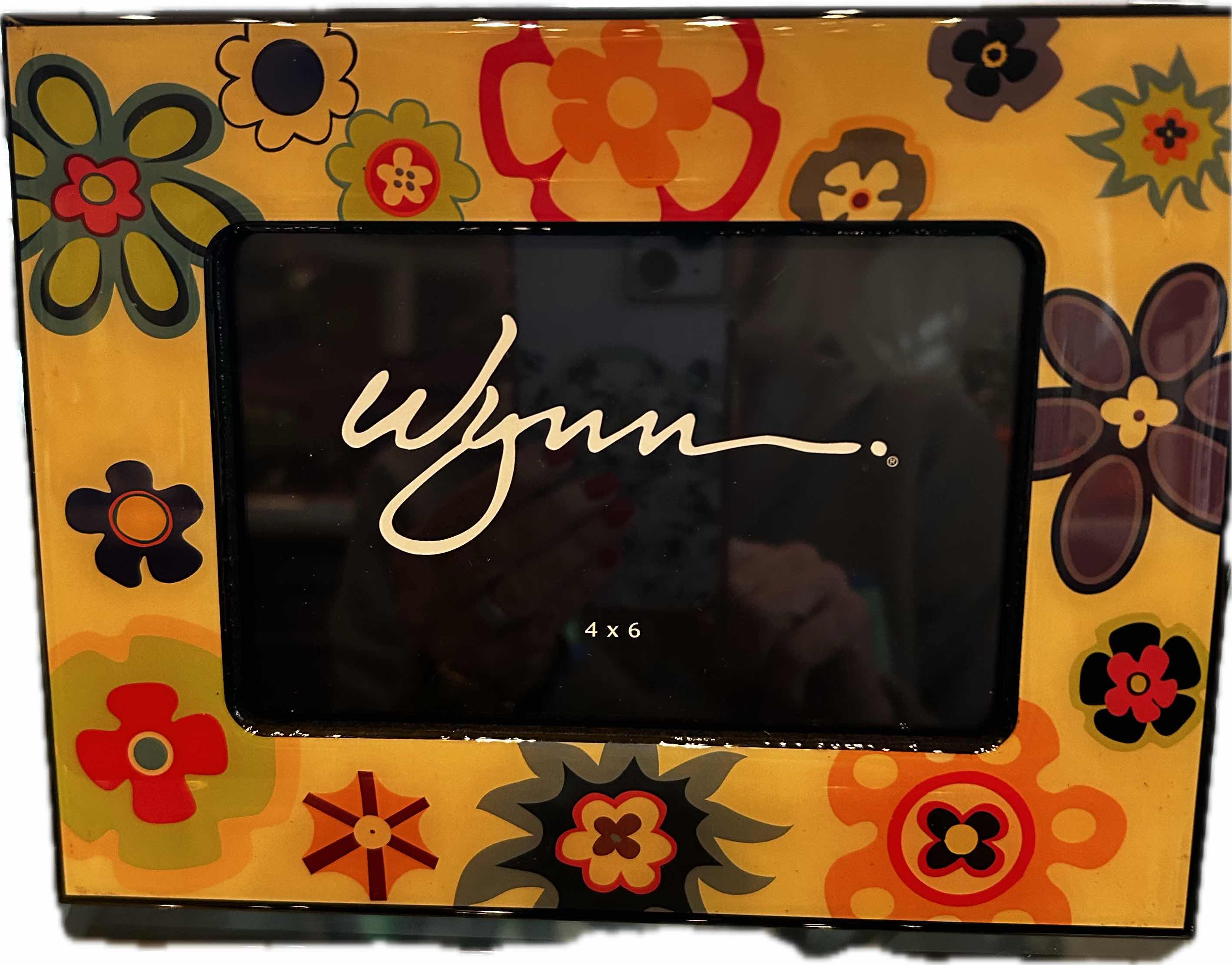 Photo 1 of 5- FLOWER FRAME FOR WYNN 4" X 6"