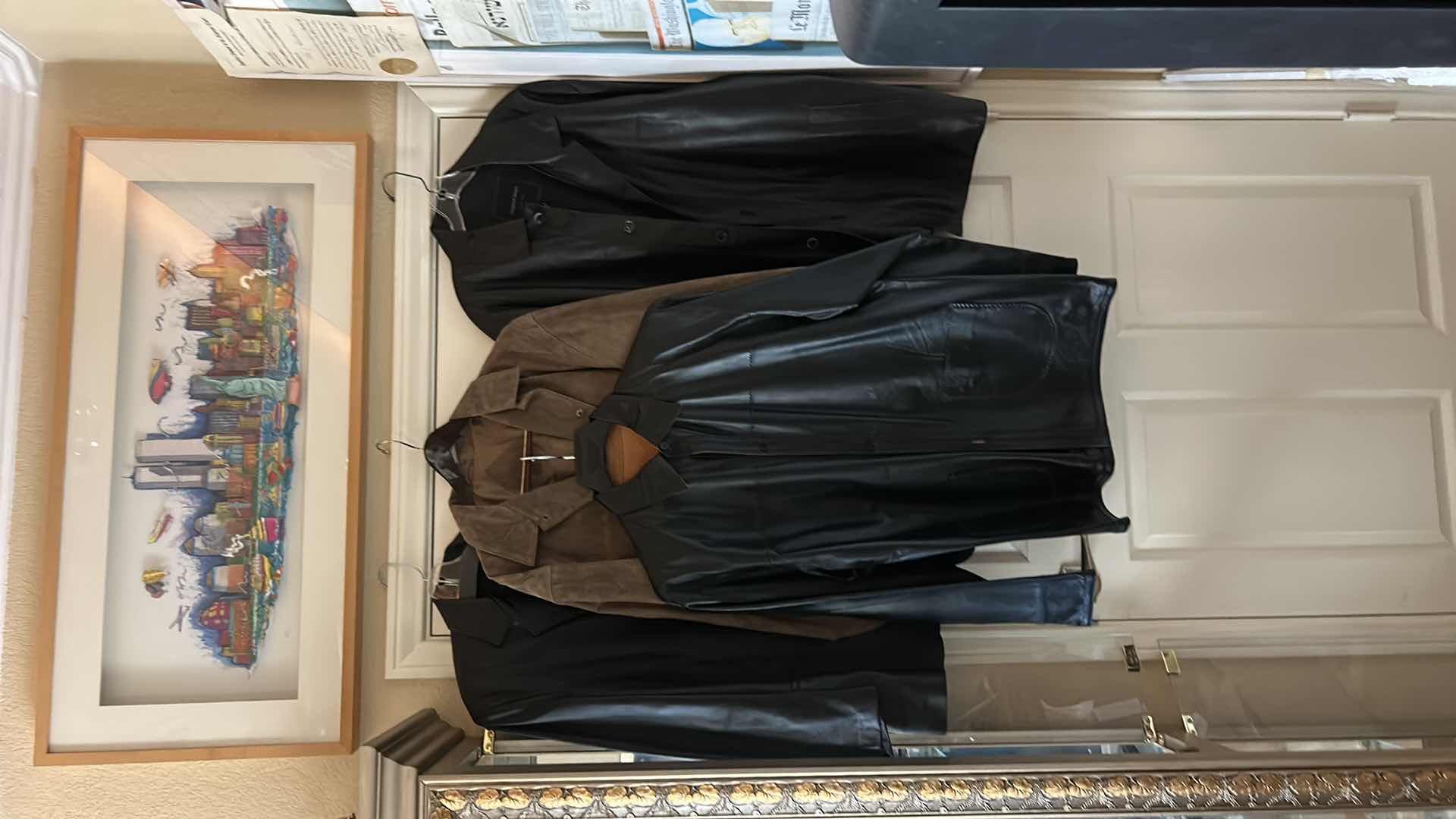 Photo 1 of 4 MENS LEATHER JACKETS SIZE L - XL