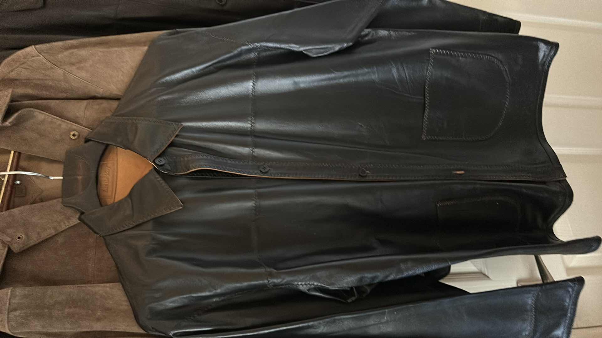 Photo 1 of 4 MENS LEATHER JACKETS SIZE L - XL