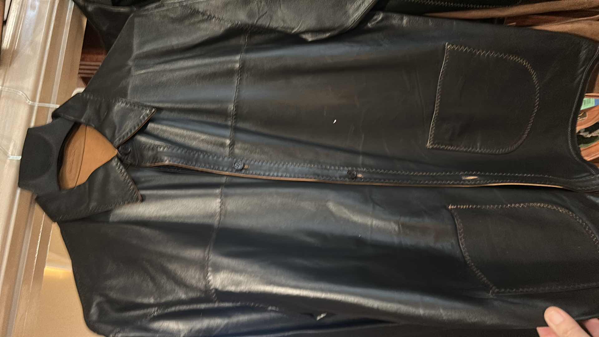 Photo 1 of 4 MENS LEATHER JACKETS SIZE L - XL