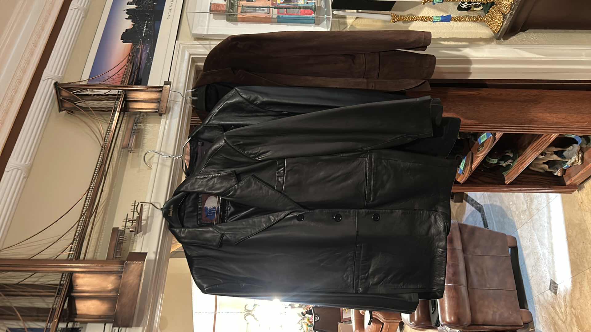 Photo 1 of 3 MENS LEATHER JACKETS L XL