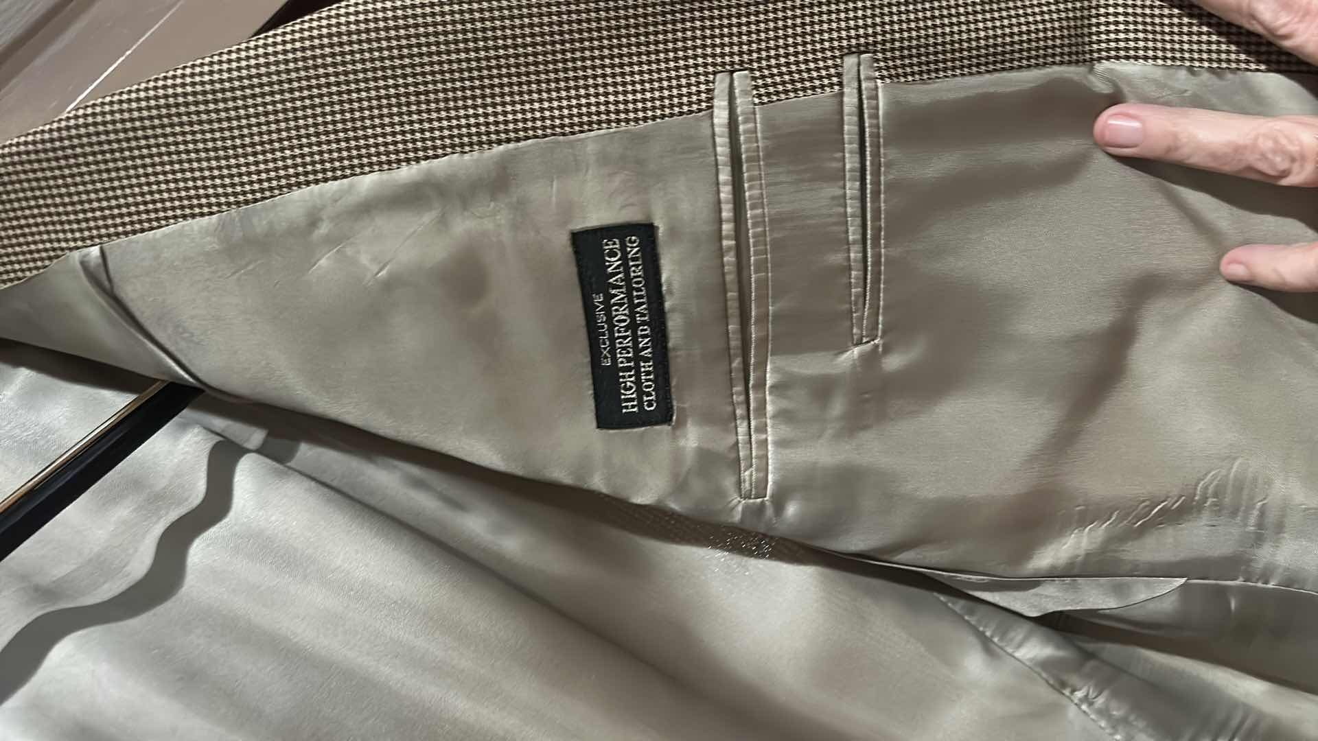 Photo 1 of 2 NEW MENS SALVATORE FERRAGANO MENS SPORTS JACKETS