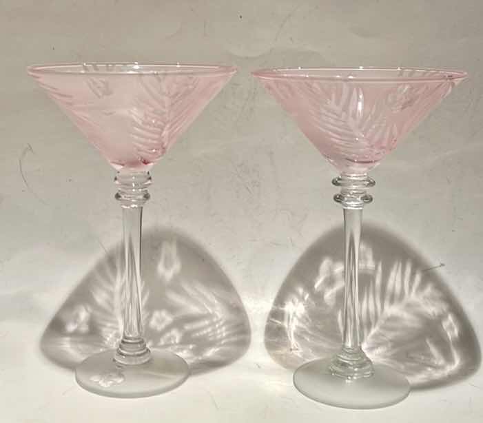 Photo 1 of 2 PC TOMMY BAHAMAS GLASS WARE