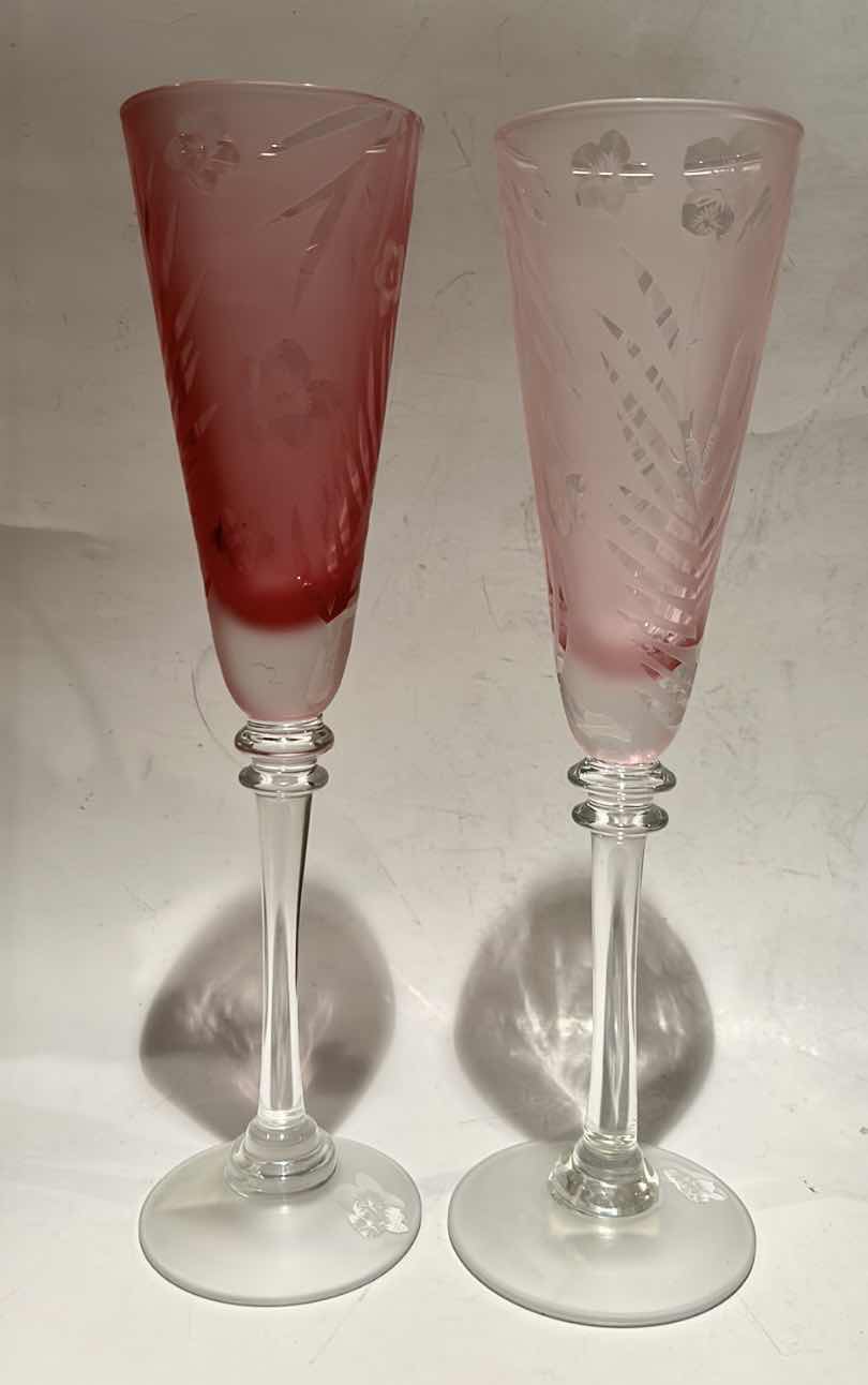 Photo 1 of 2 PC TOMMY BAHAMAS GLASS WARE