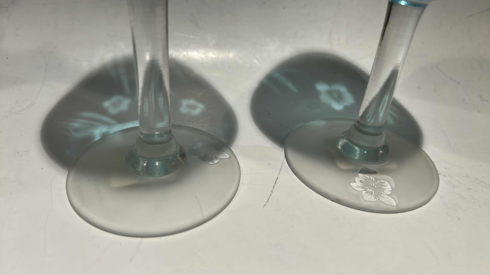 Photo 1 of 2 PC TOMMY BAHAMAS GLASS WARE