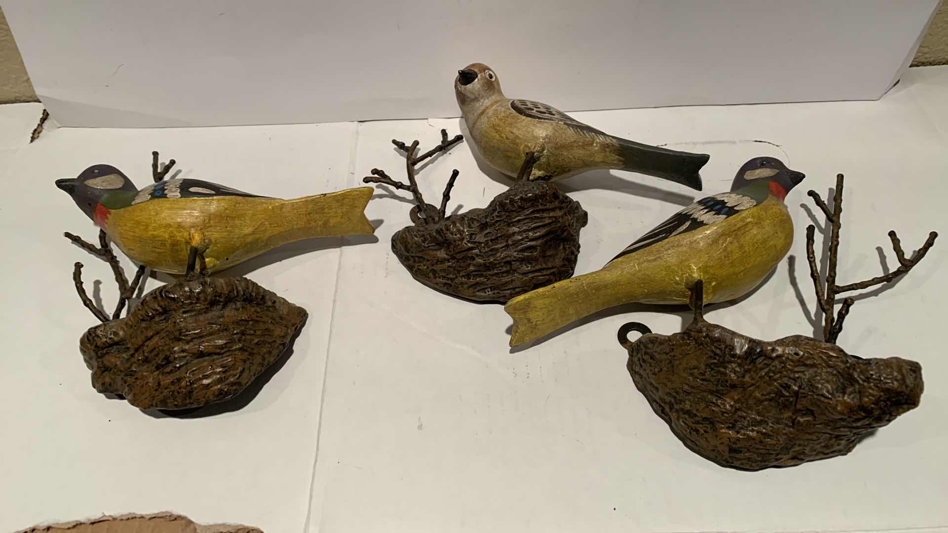 Photo 1 of 3 METAL BIRD WALL HANGINGS 8”