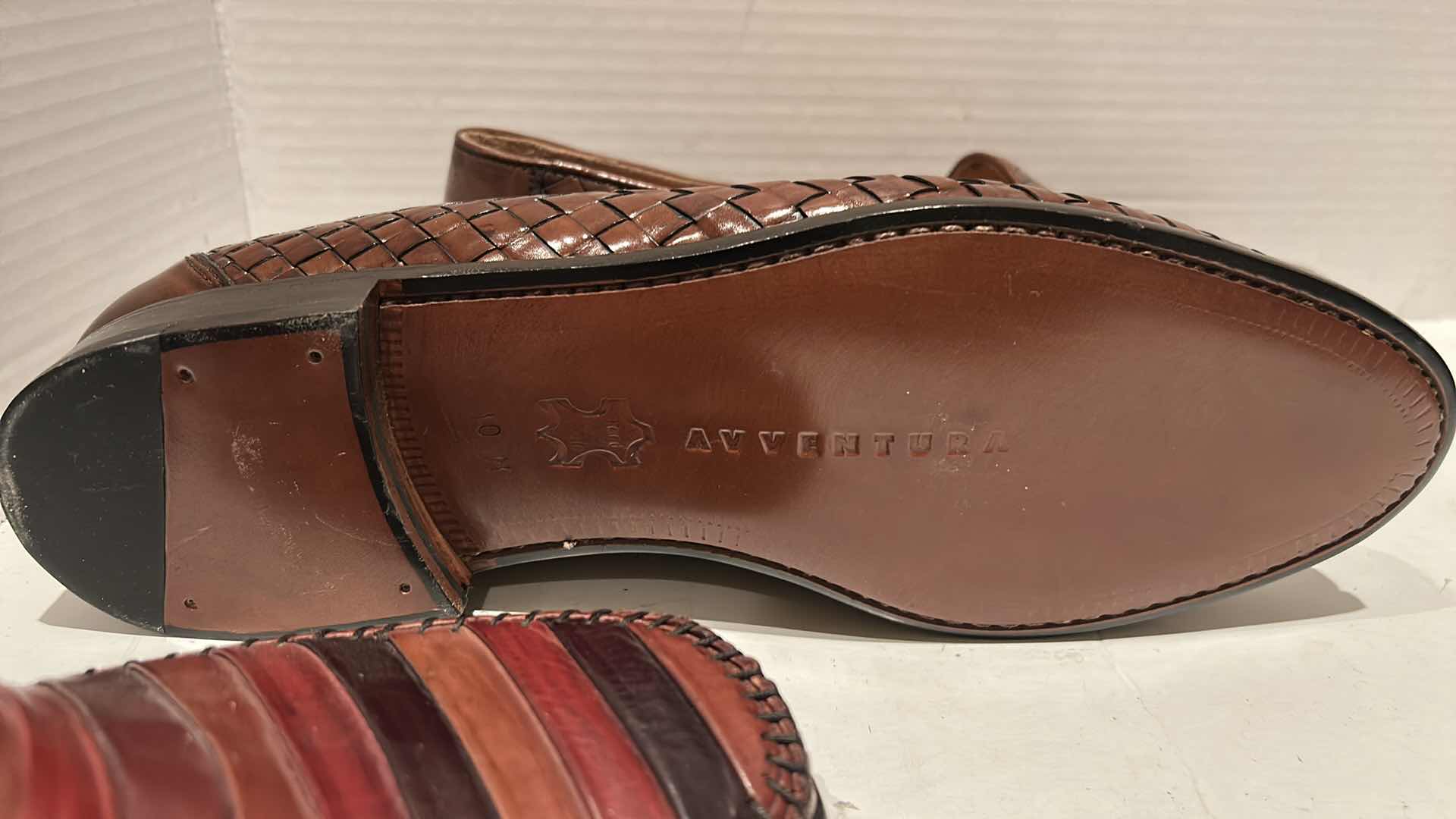 Photo 1 of 2- DESIGNER AVENTURA MEN'S LEATHER LOAFERS, MADE IN SPAIN (SIZE 10)