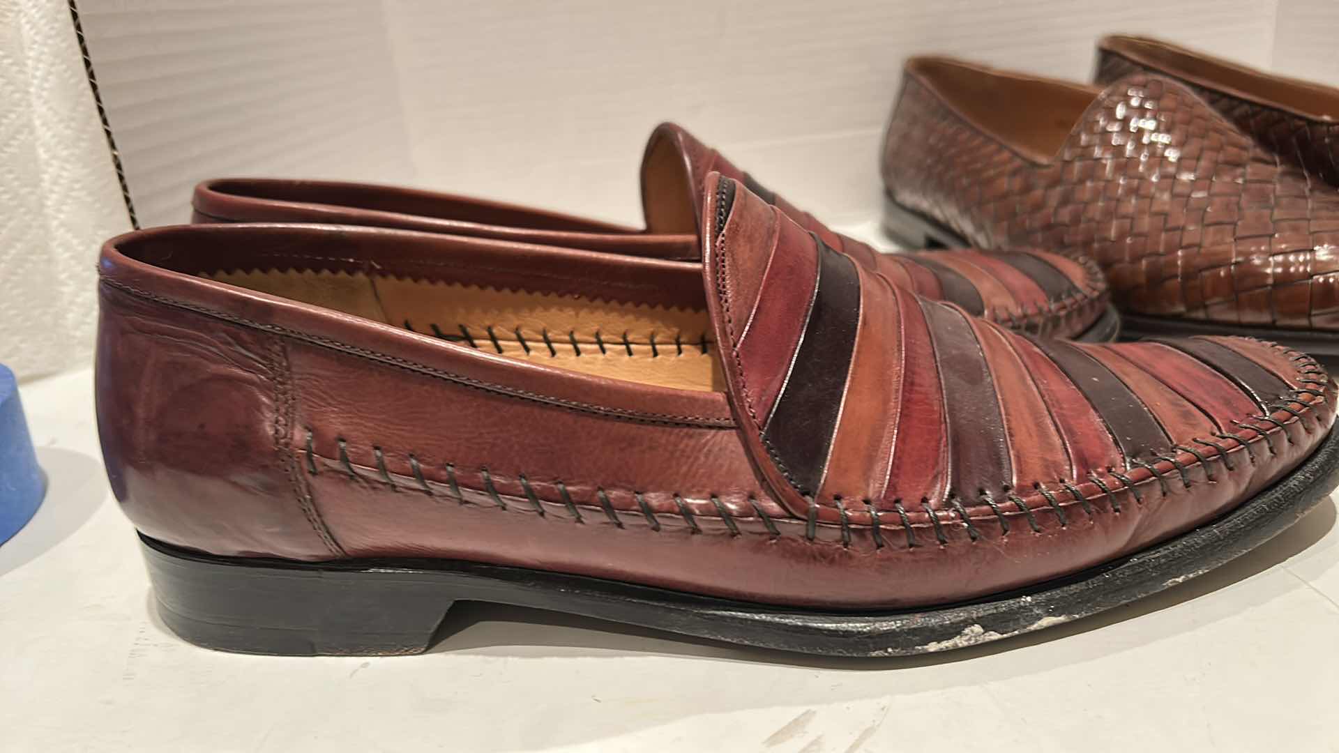 Photo 1 of 2- DESIGNER AVENTURA MEN'S LEATHER LOAFERS, MADE IN SPAIN (SIZE 10)